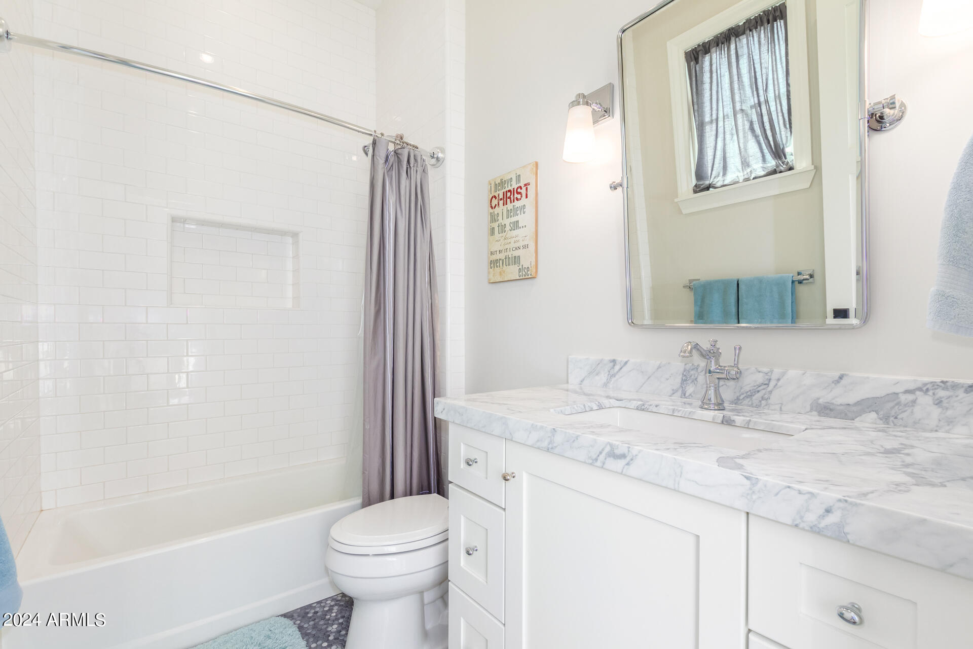 AHWATUKEE CUSTOM ESTATES - Residential