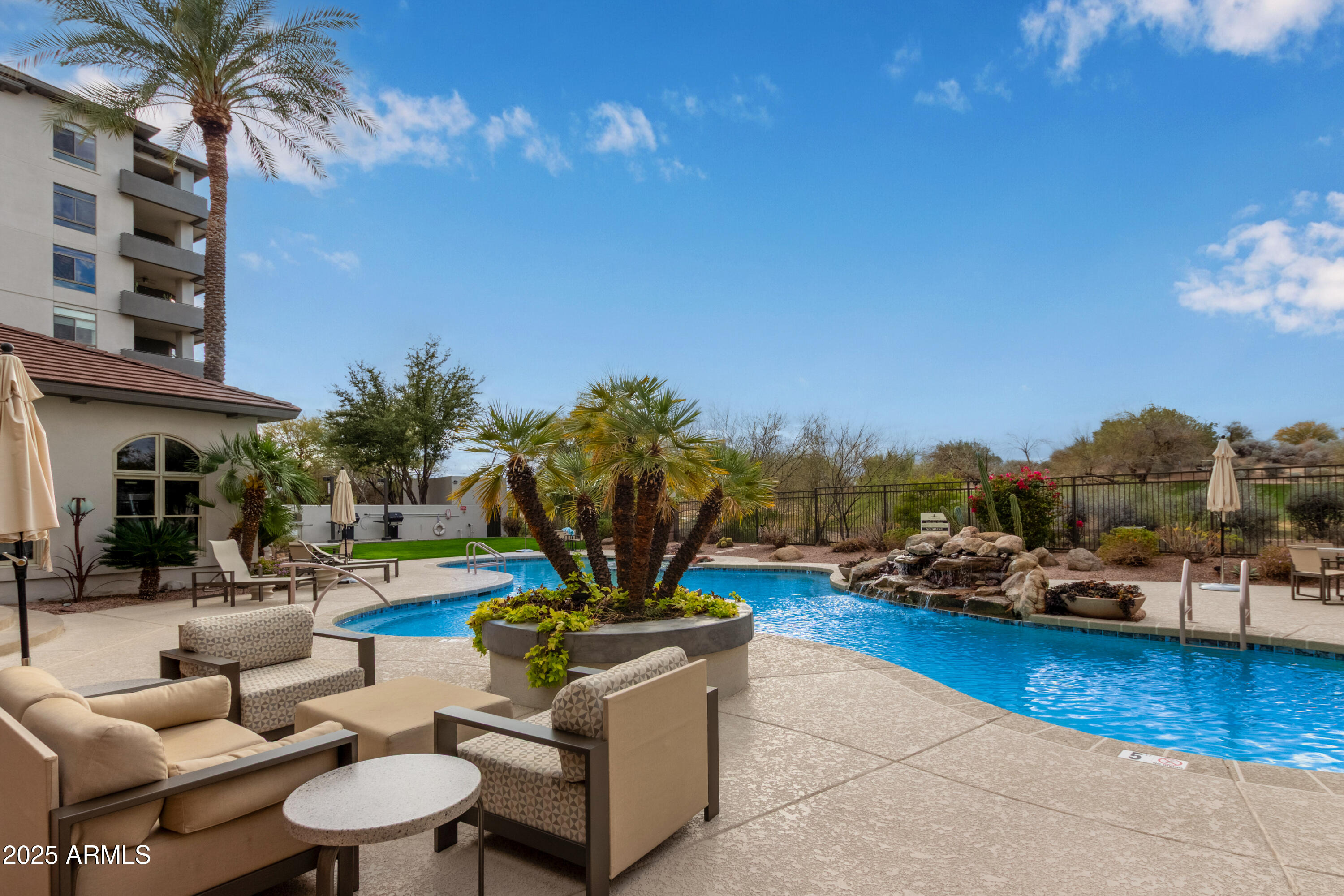 LANDMARK CONDOMINIUM 2 2ND AMD - Residential