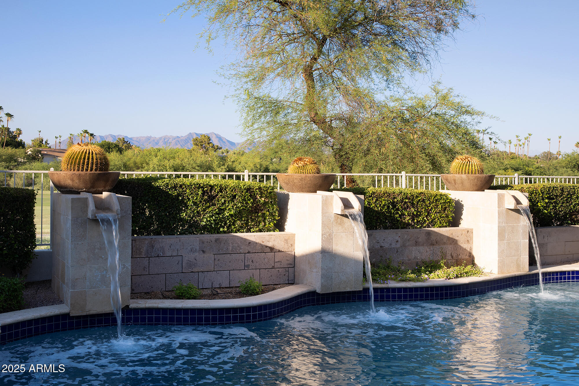 CAMELBACK COUNTRY ESTATES UNIT 4 - Residential
