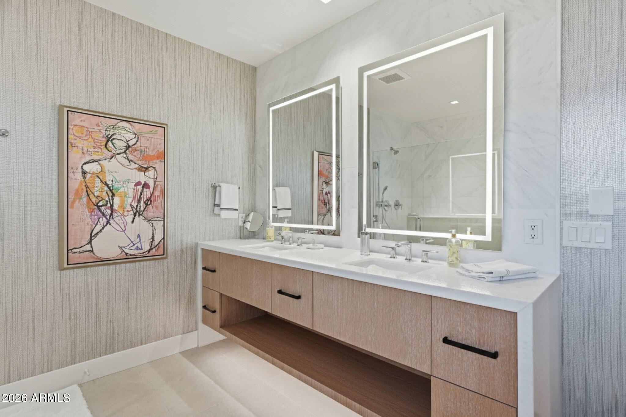 PHOENICIAN - Residential
