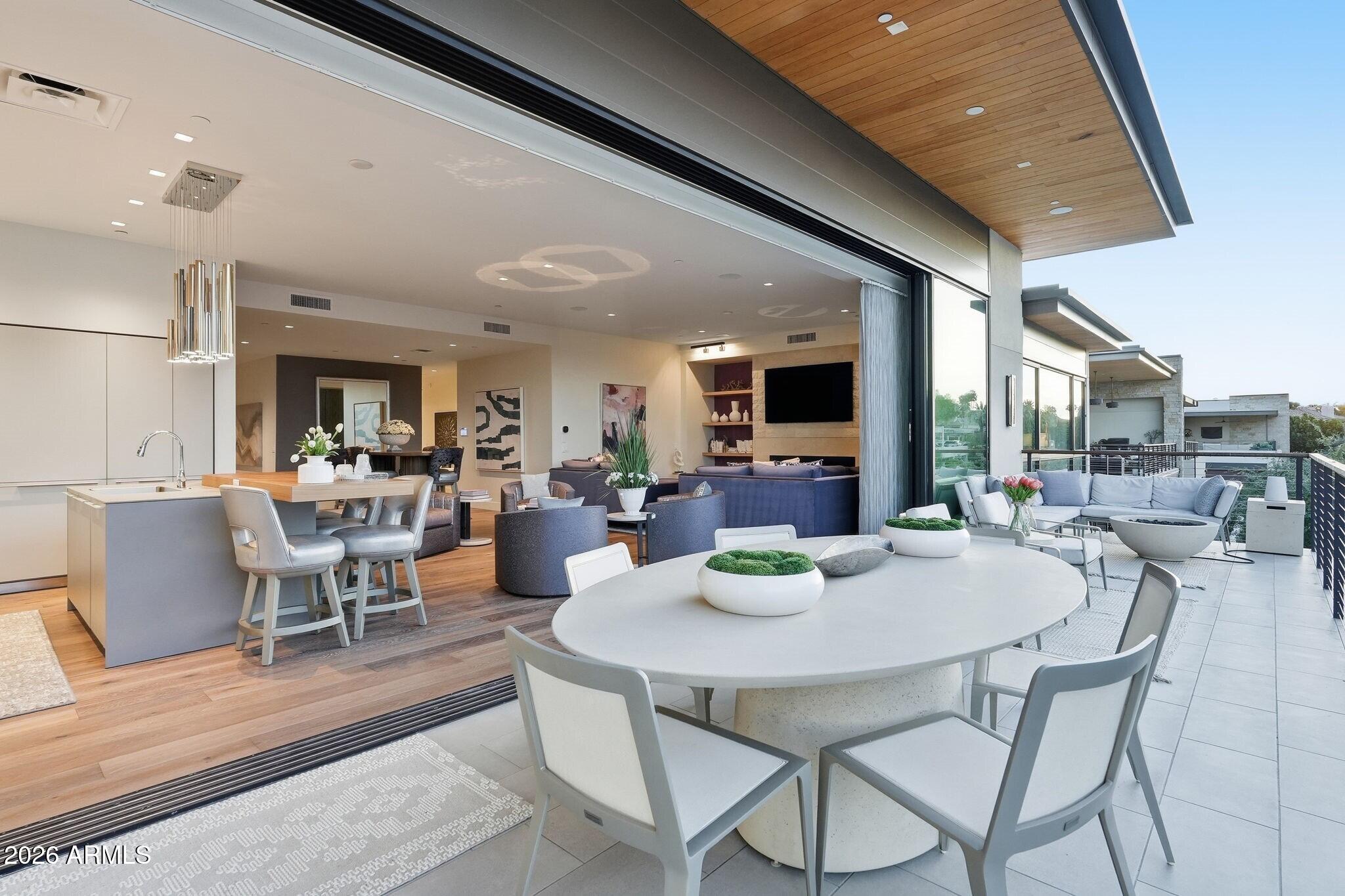PHOENICIAN - Residential