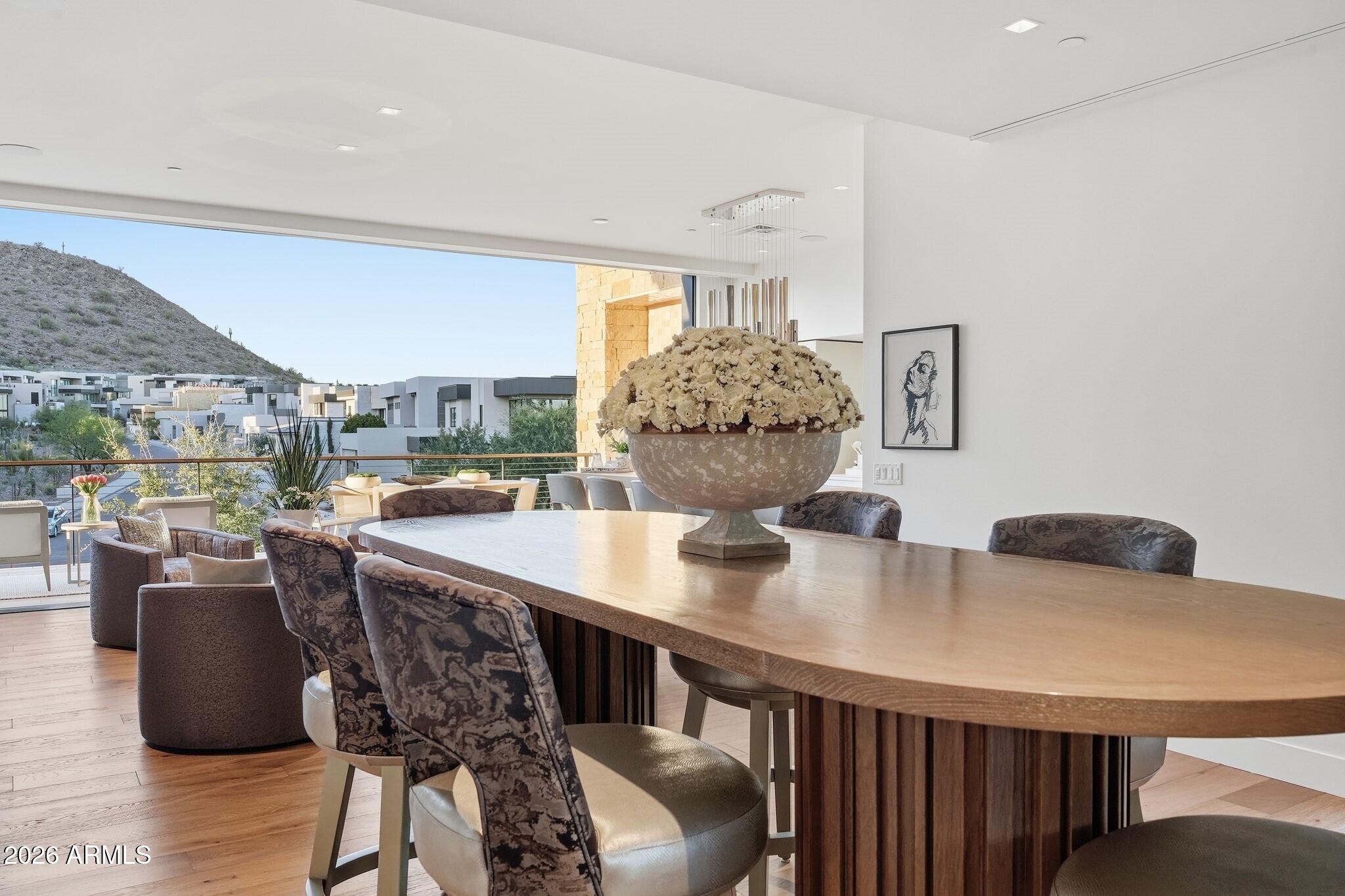 PHOENICIAN - Residential