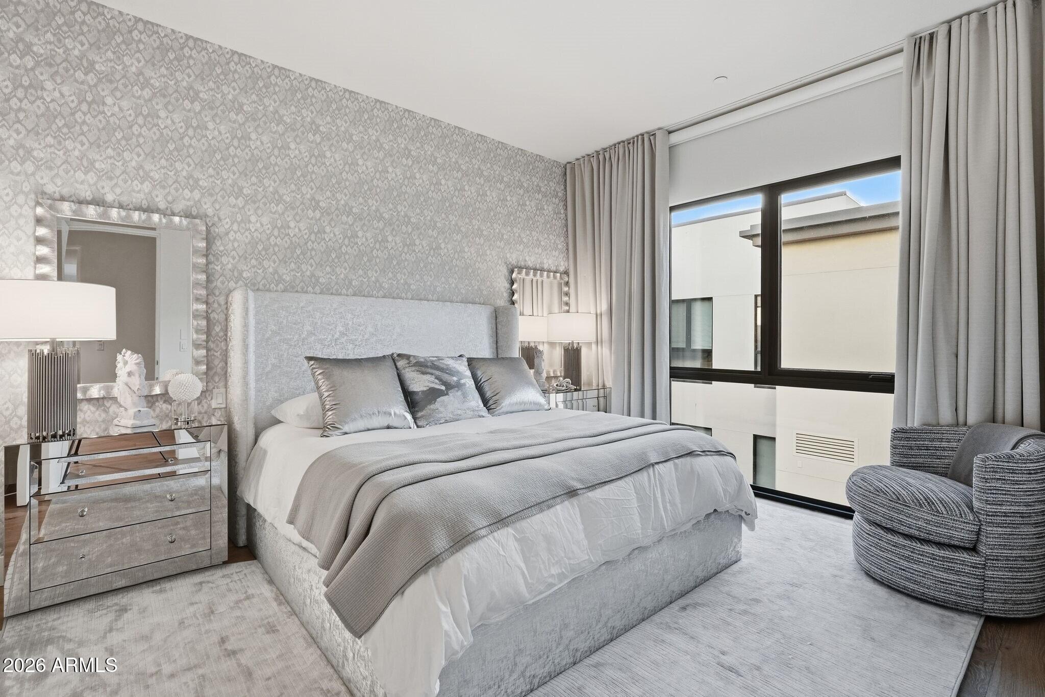 PHOENICIAN - Residential