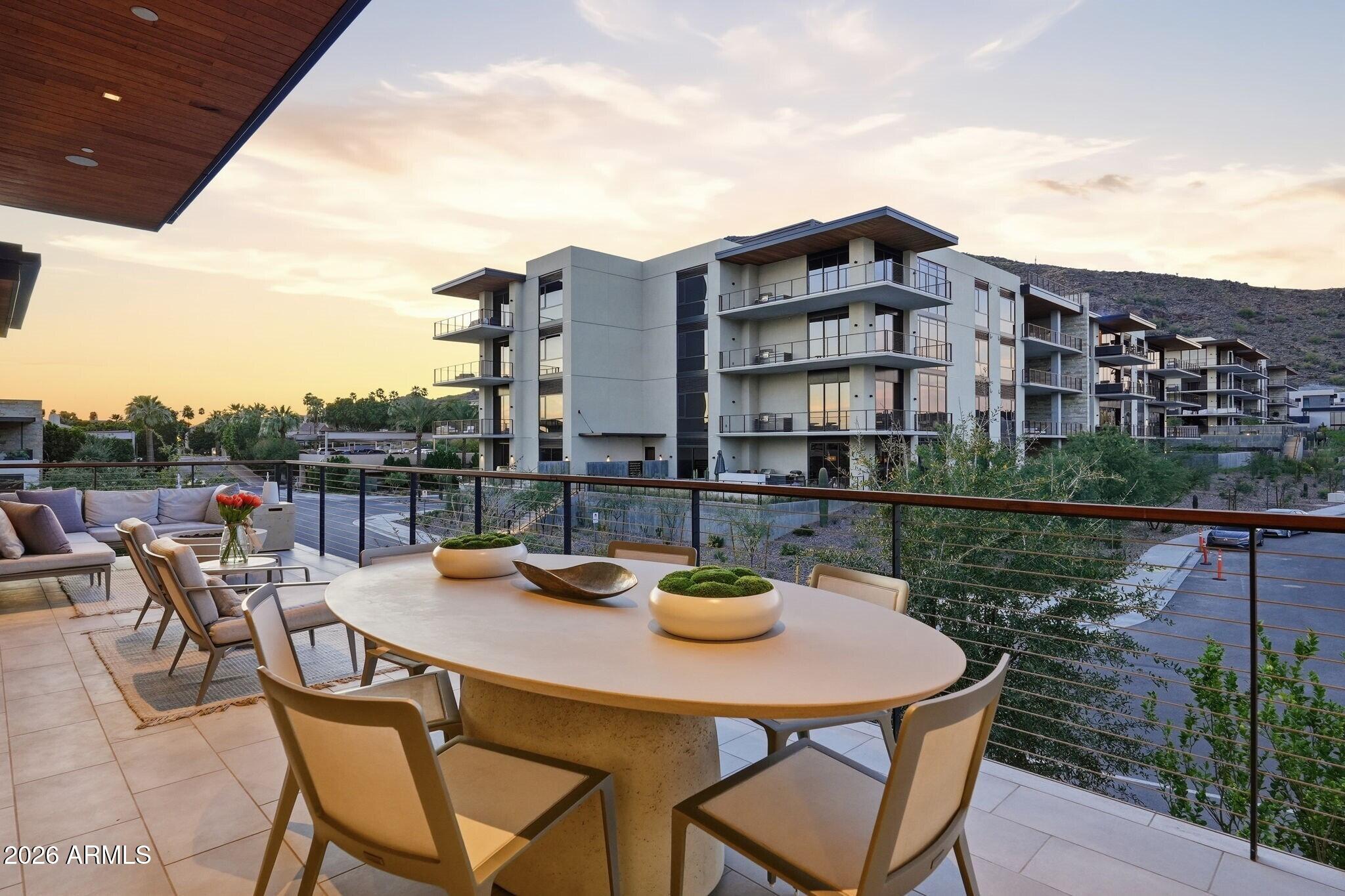 PHOENICIAN - Residential