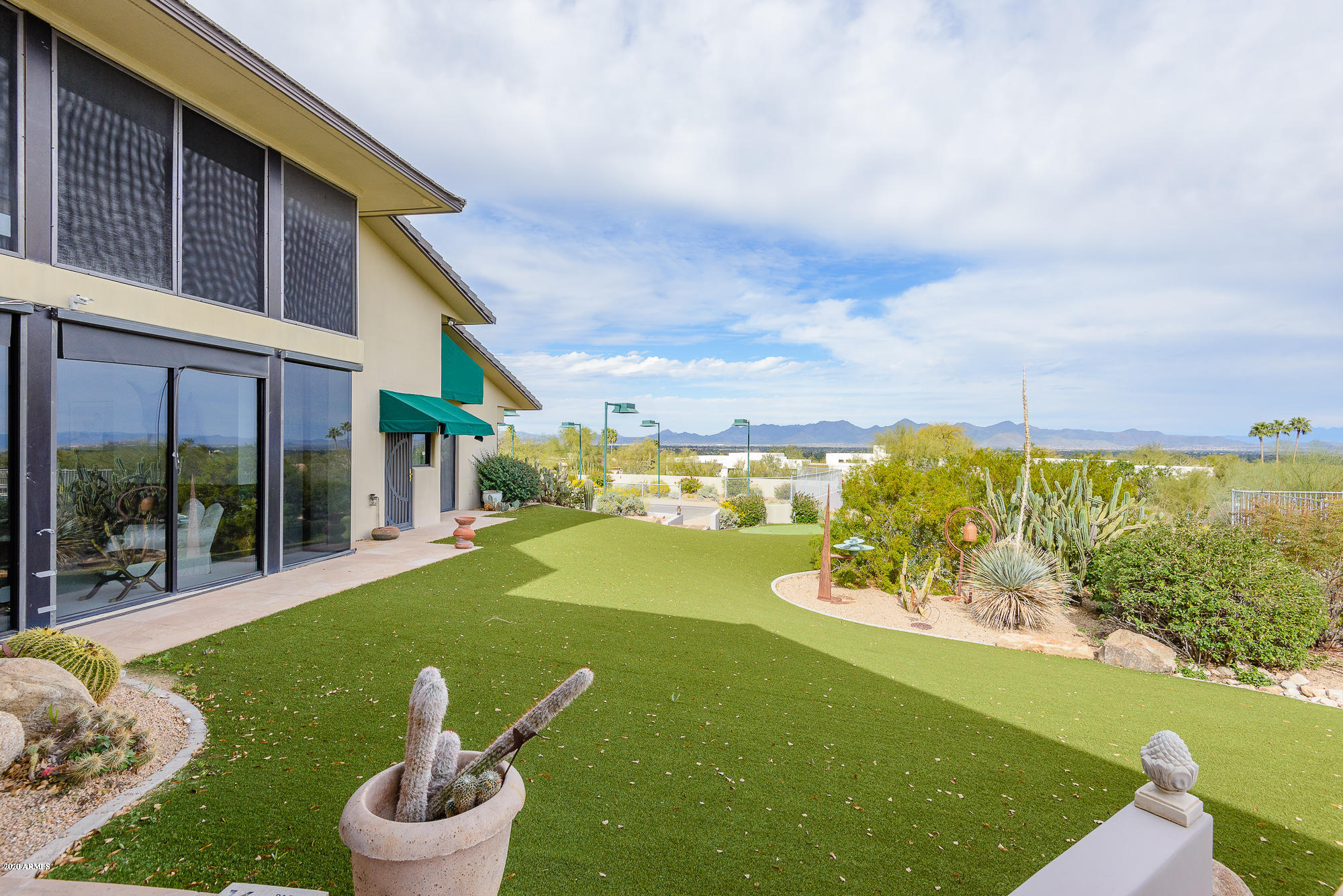 MUMMY MOUNTAIN PARK - Residential