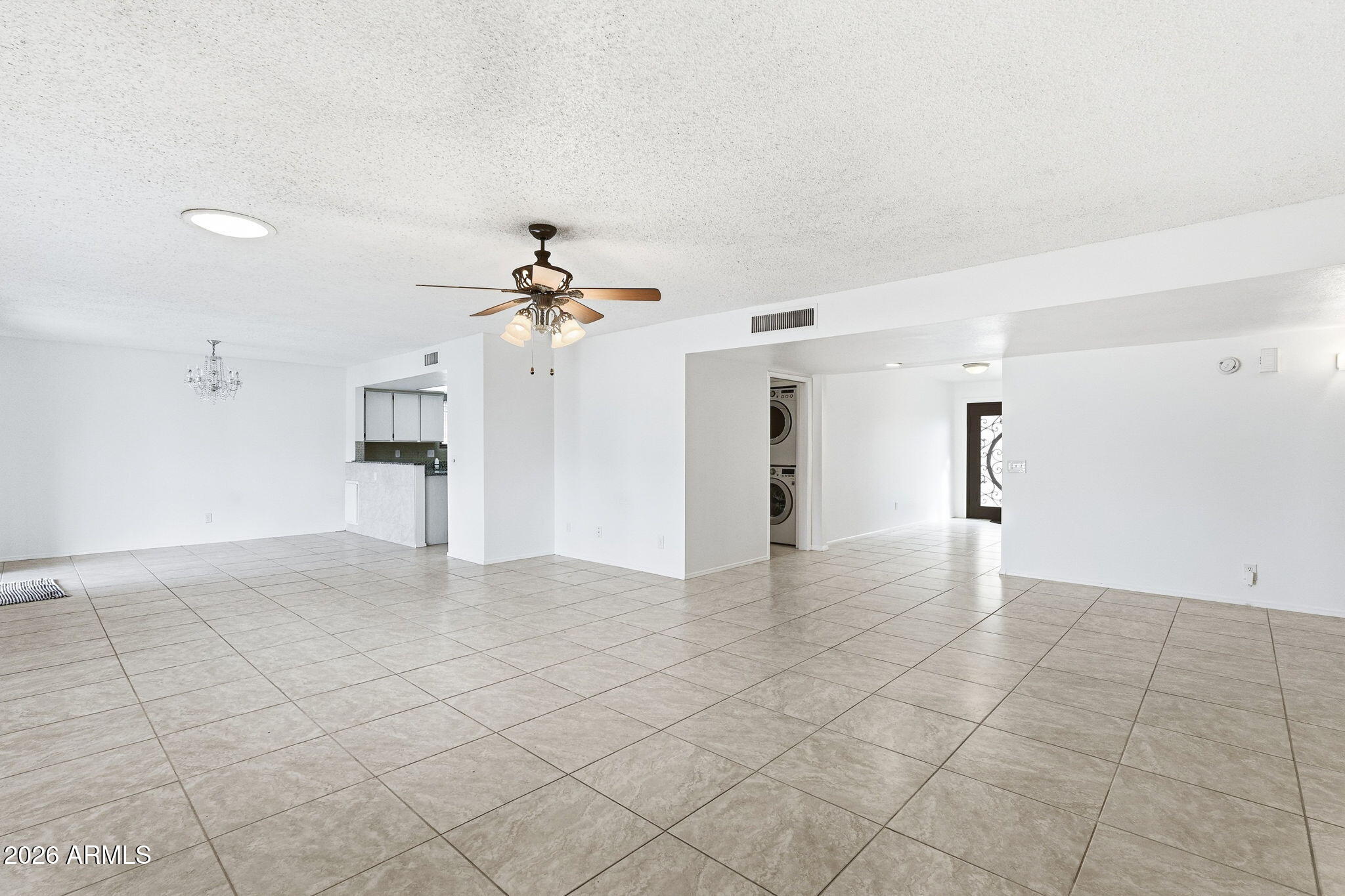 SUN LAKES - Residential
