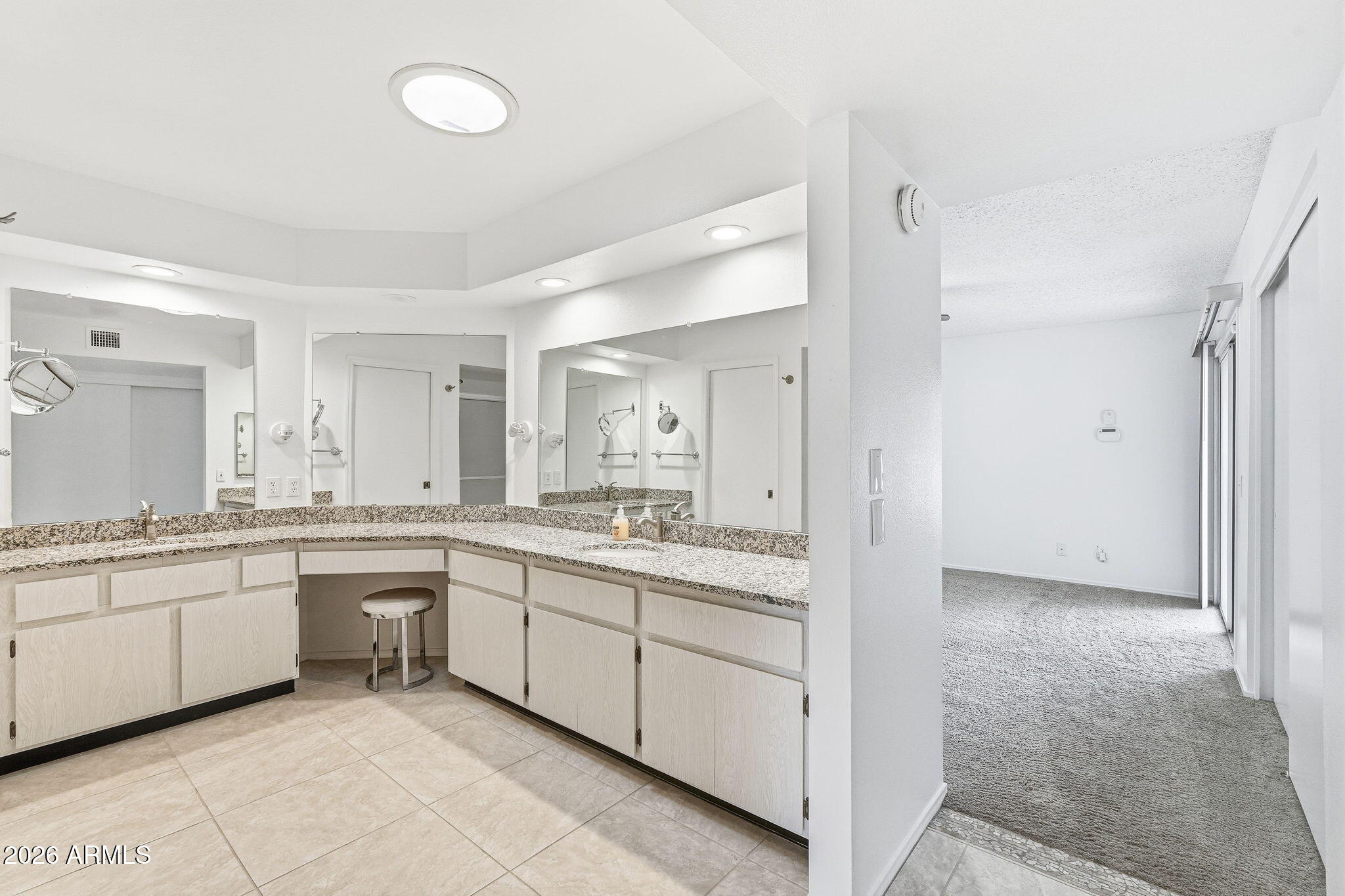 SUN LAKES - Residential