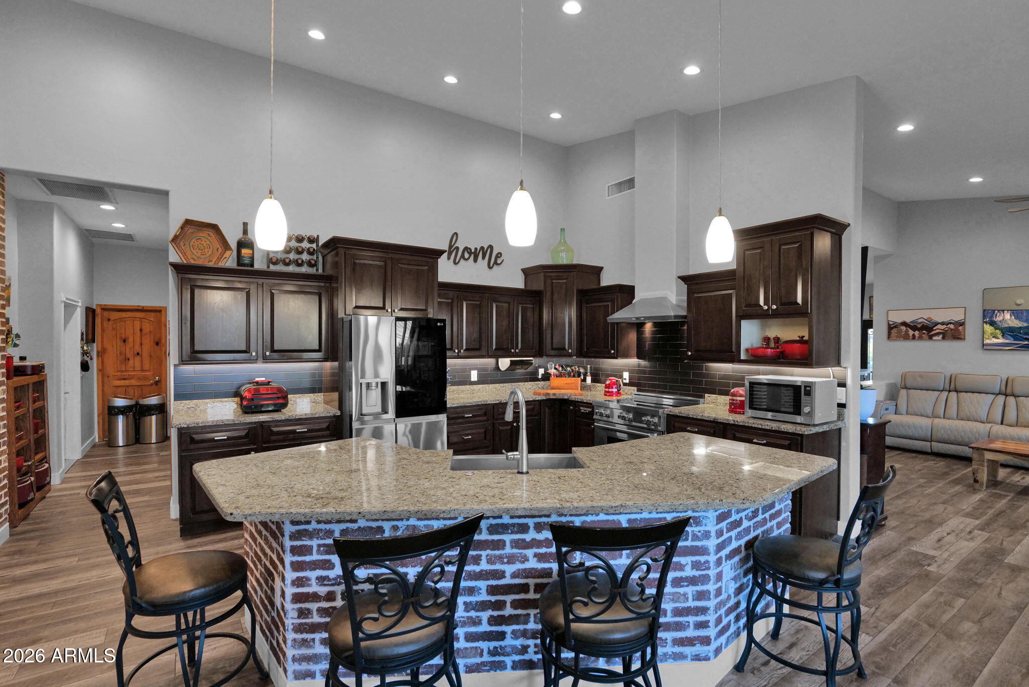 BEAUTIFUL ARIZONA ESTATES SUB - Residential