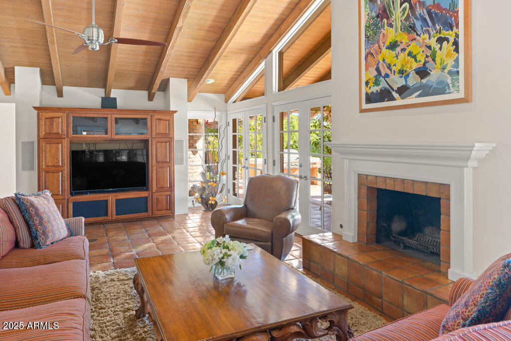 CAMELVIEW - Residential