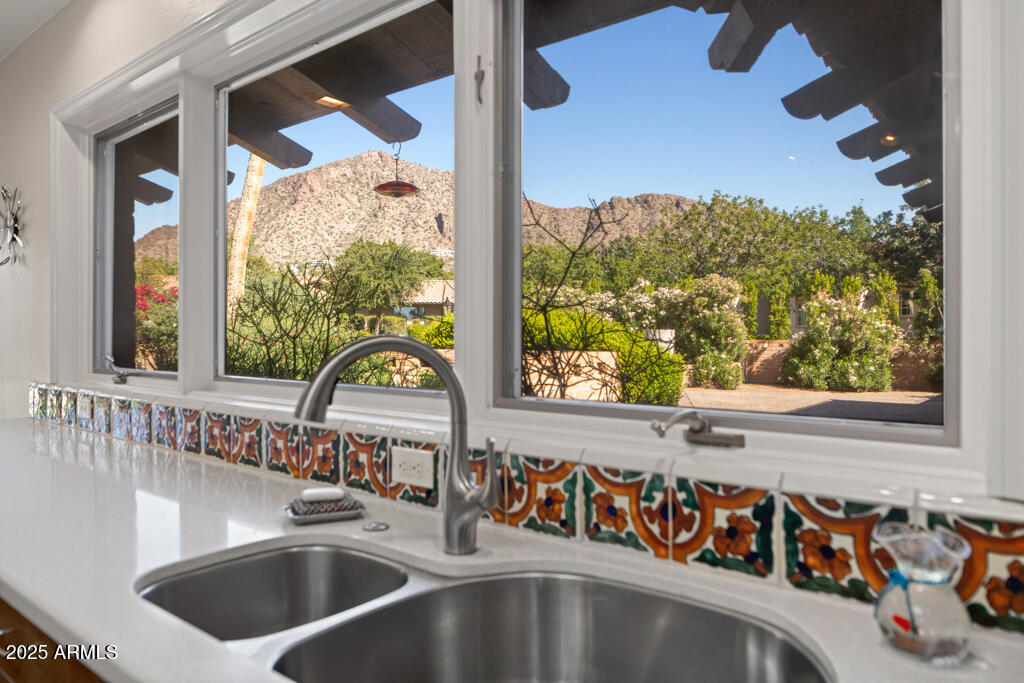CAMELVIEW - Residential