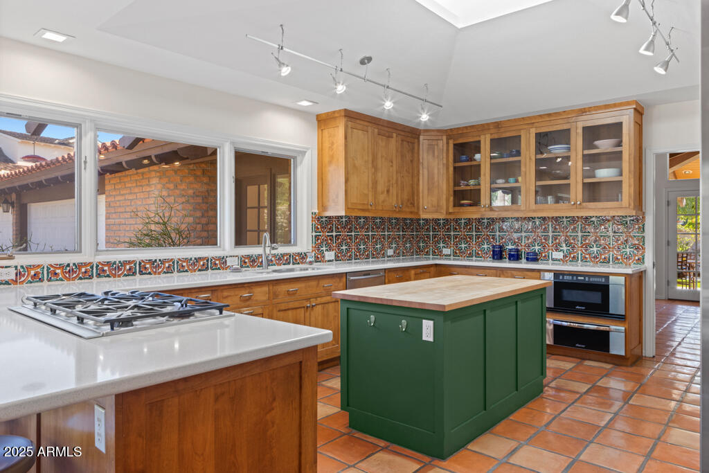 CAMELVIEW - Residential
