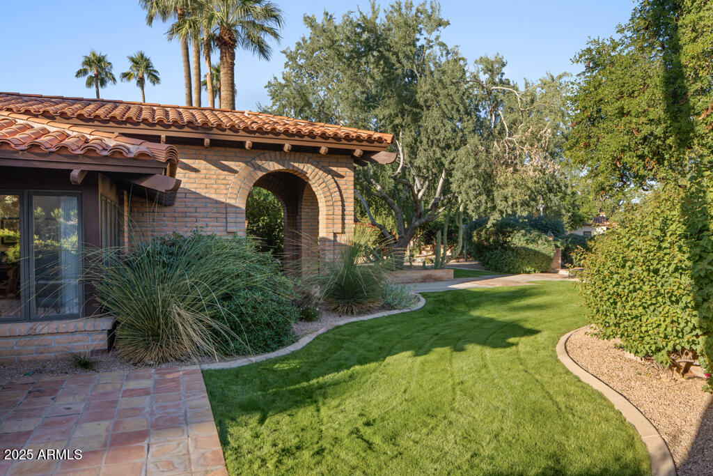 CAMELVIEW - Residential