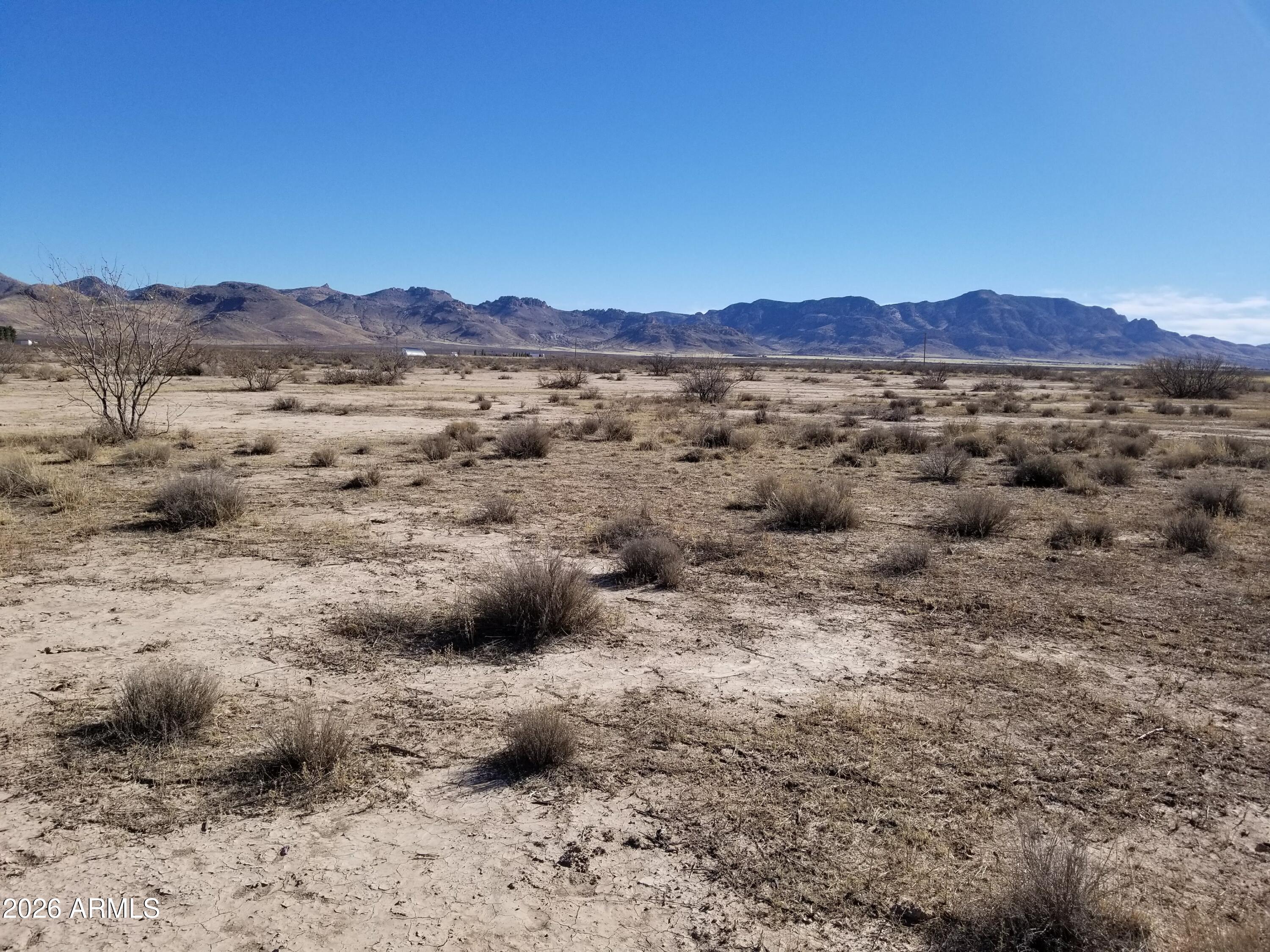 THREE TRIANGLE RANCHES UNIT 1 - Land