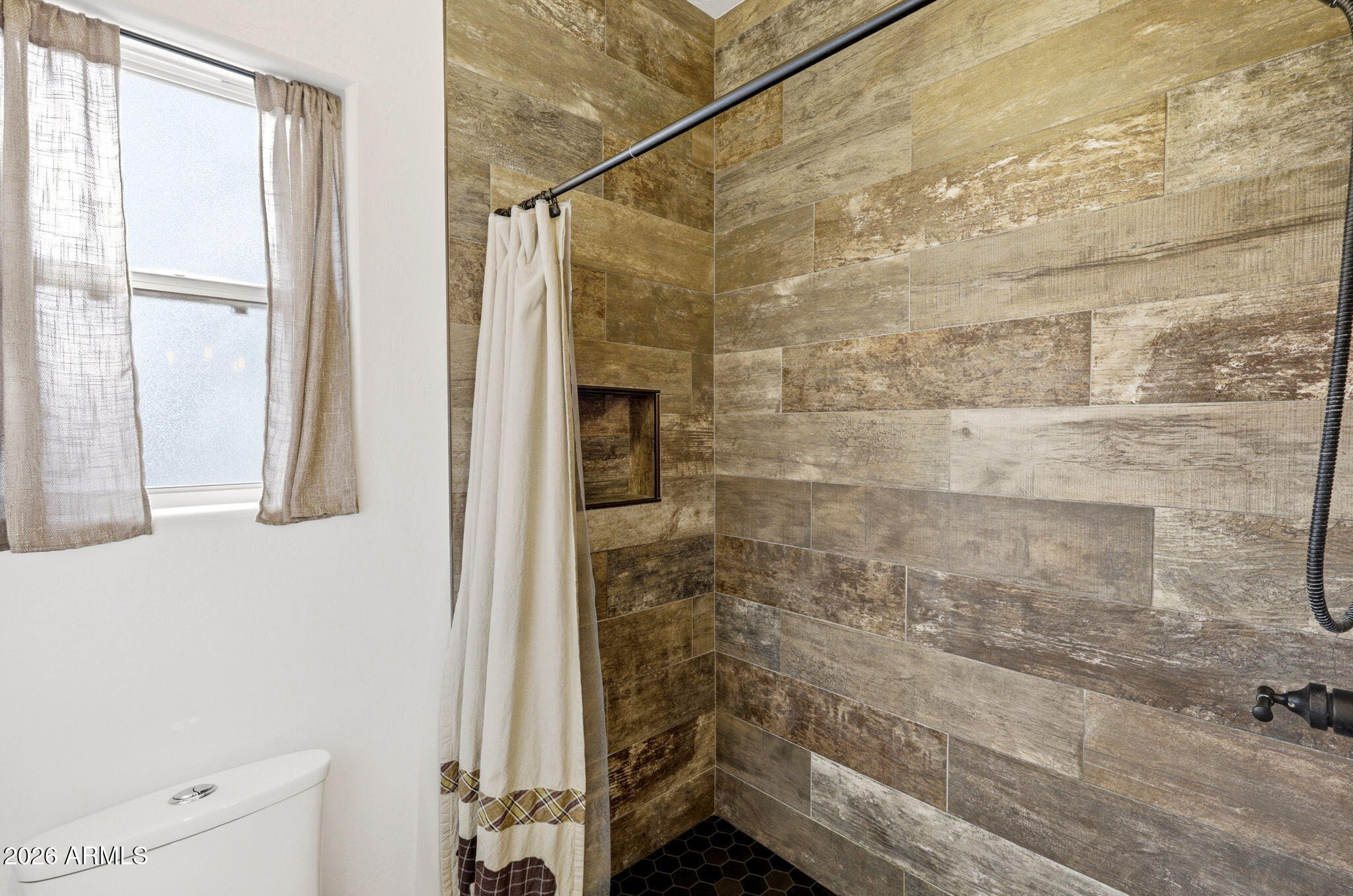 FOREST TRAILS UNIT 1 - Residential
