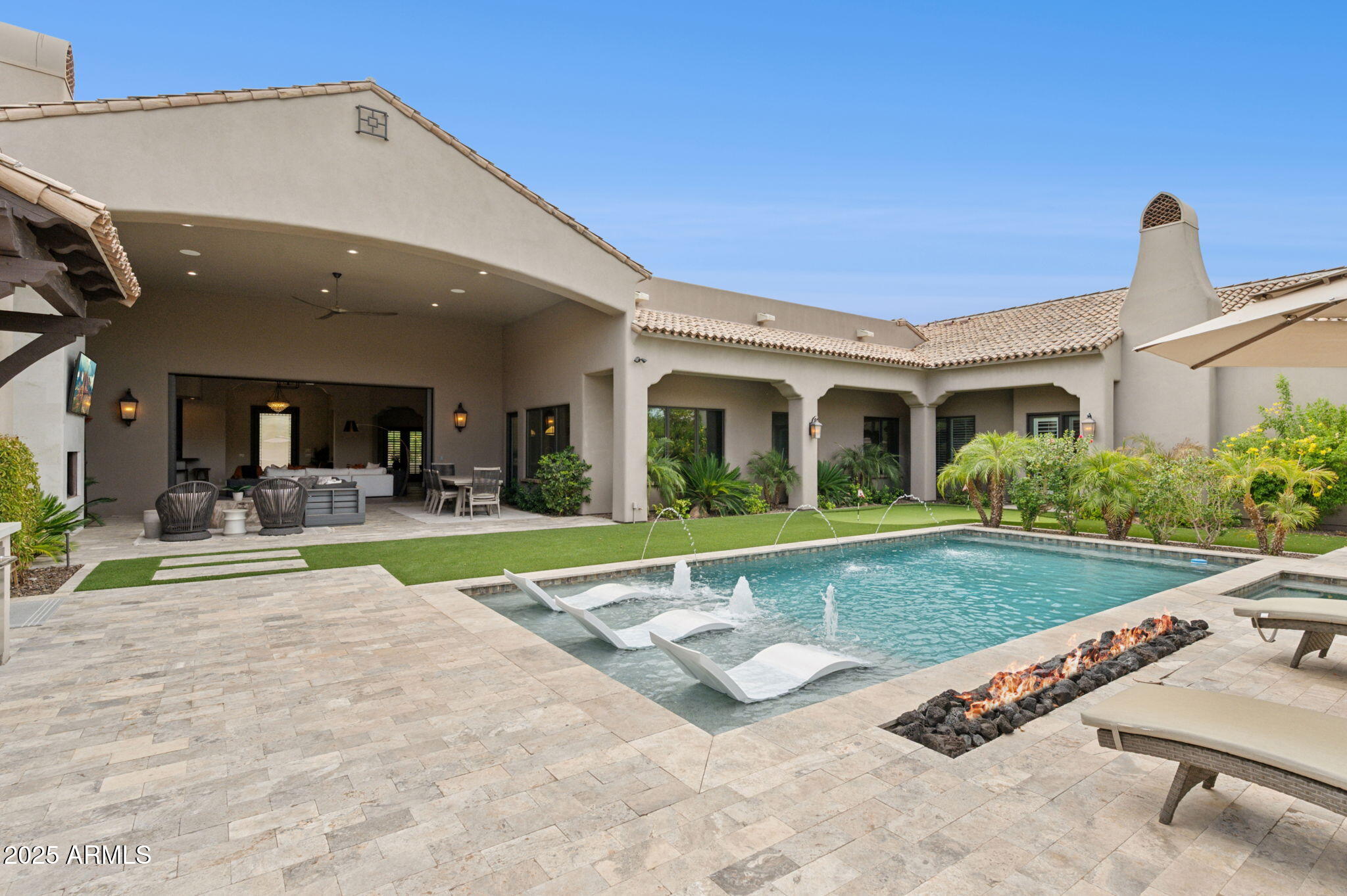 SIERRA HILLS - Residential