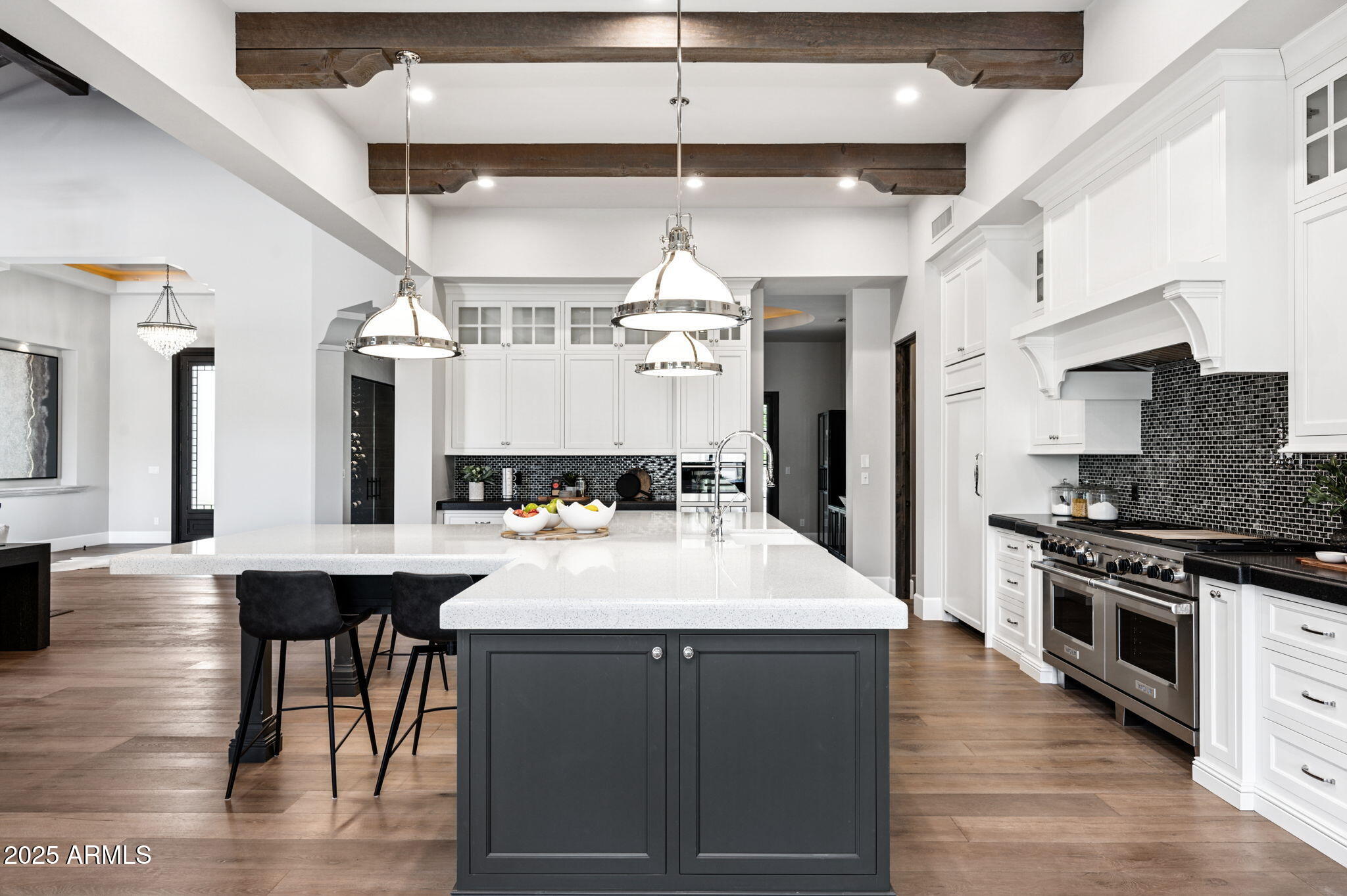 SIERRA HILLS - Residential
