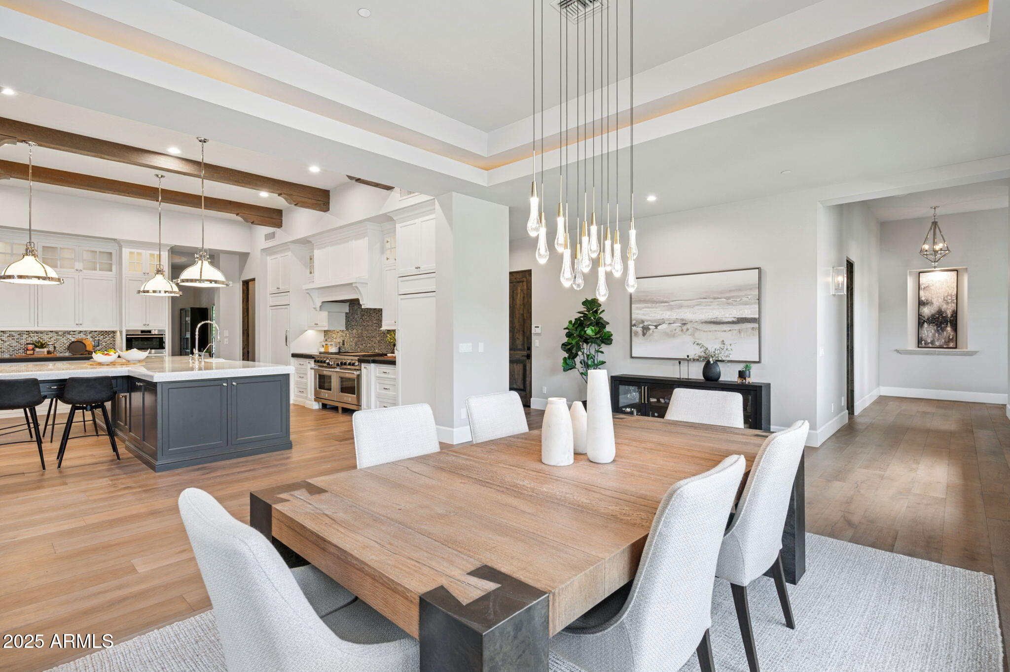 SIERRA HILLS - Residential