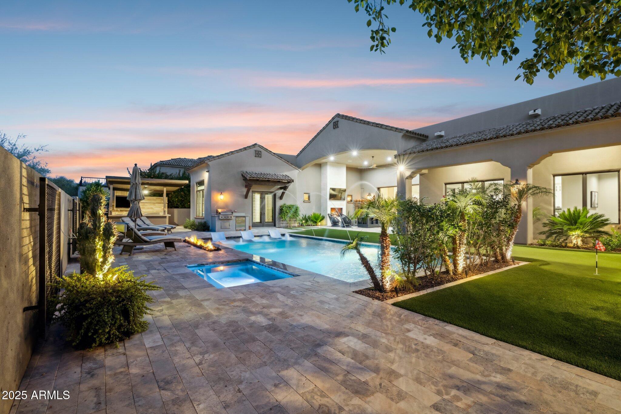 SIERRA HILLS - Residential
