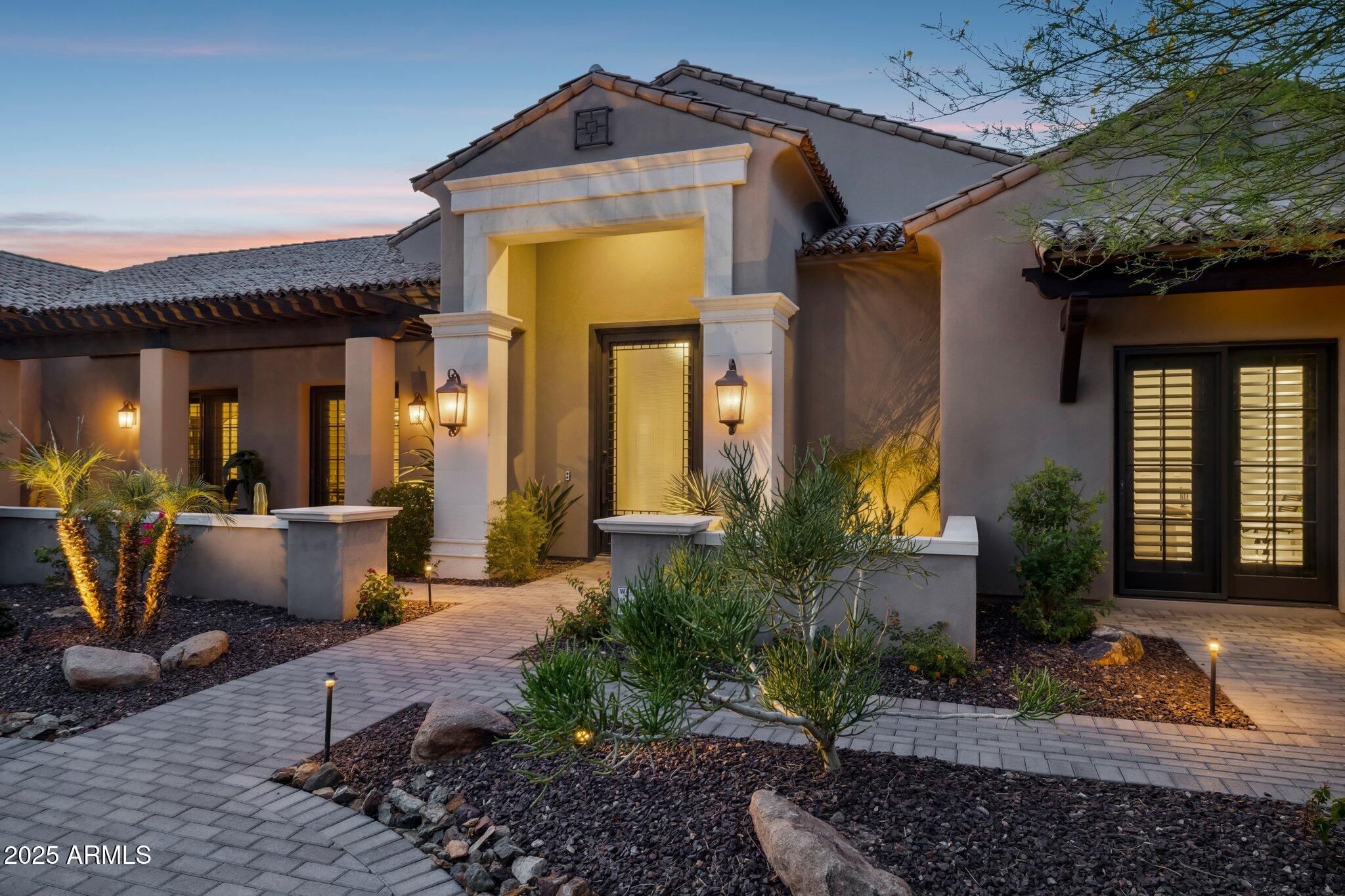 SIERRA HILLS - Residential