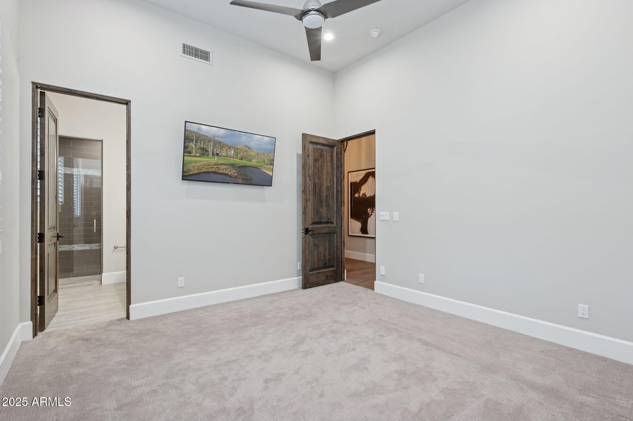 SIERRA HILLS - Residential