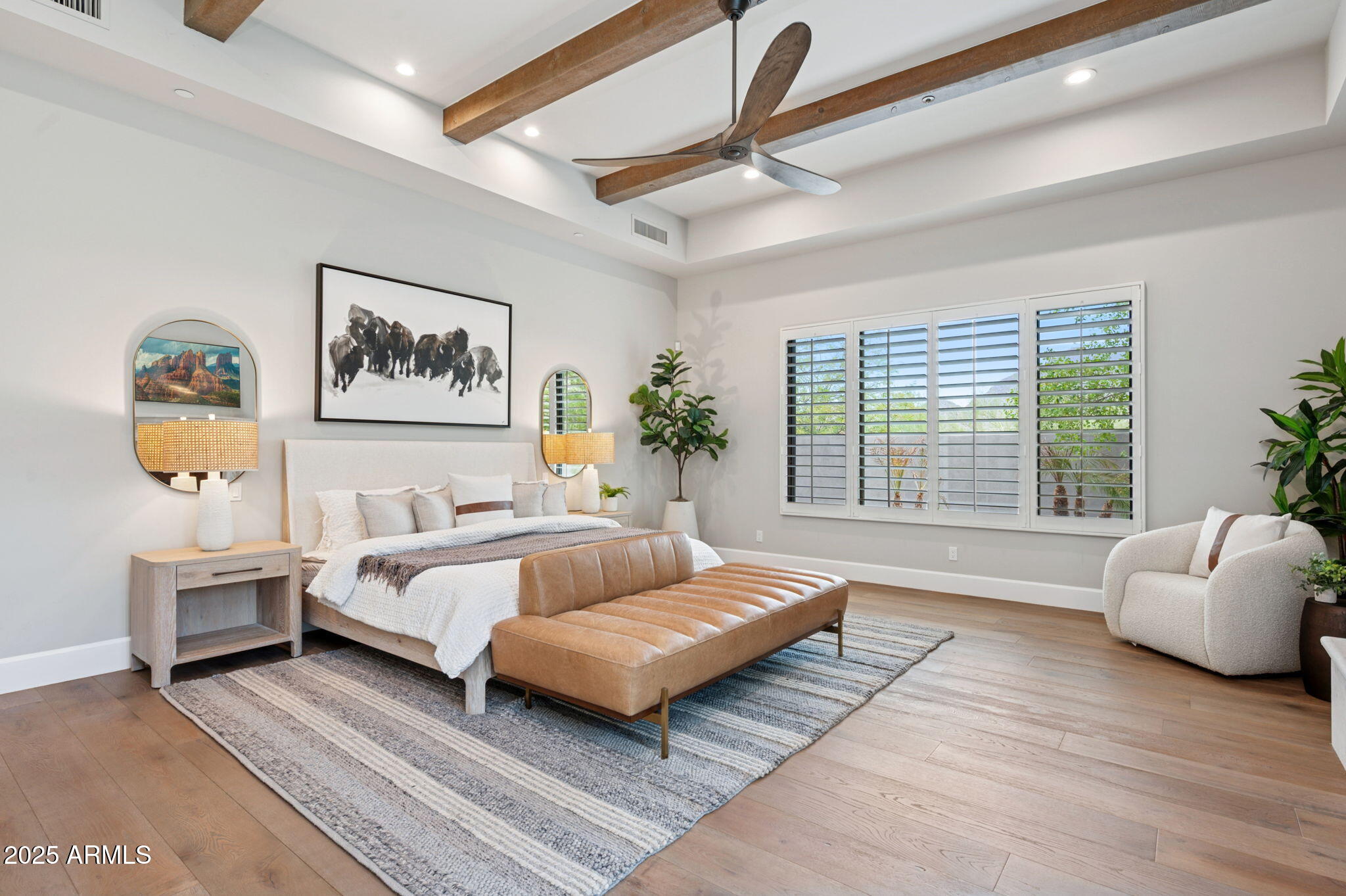 SIERRA HILLS - Residential