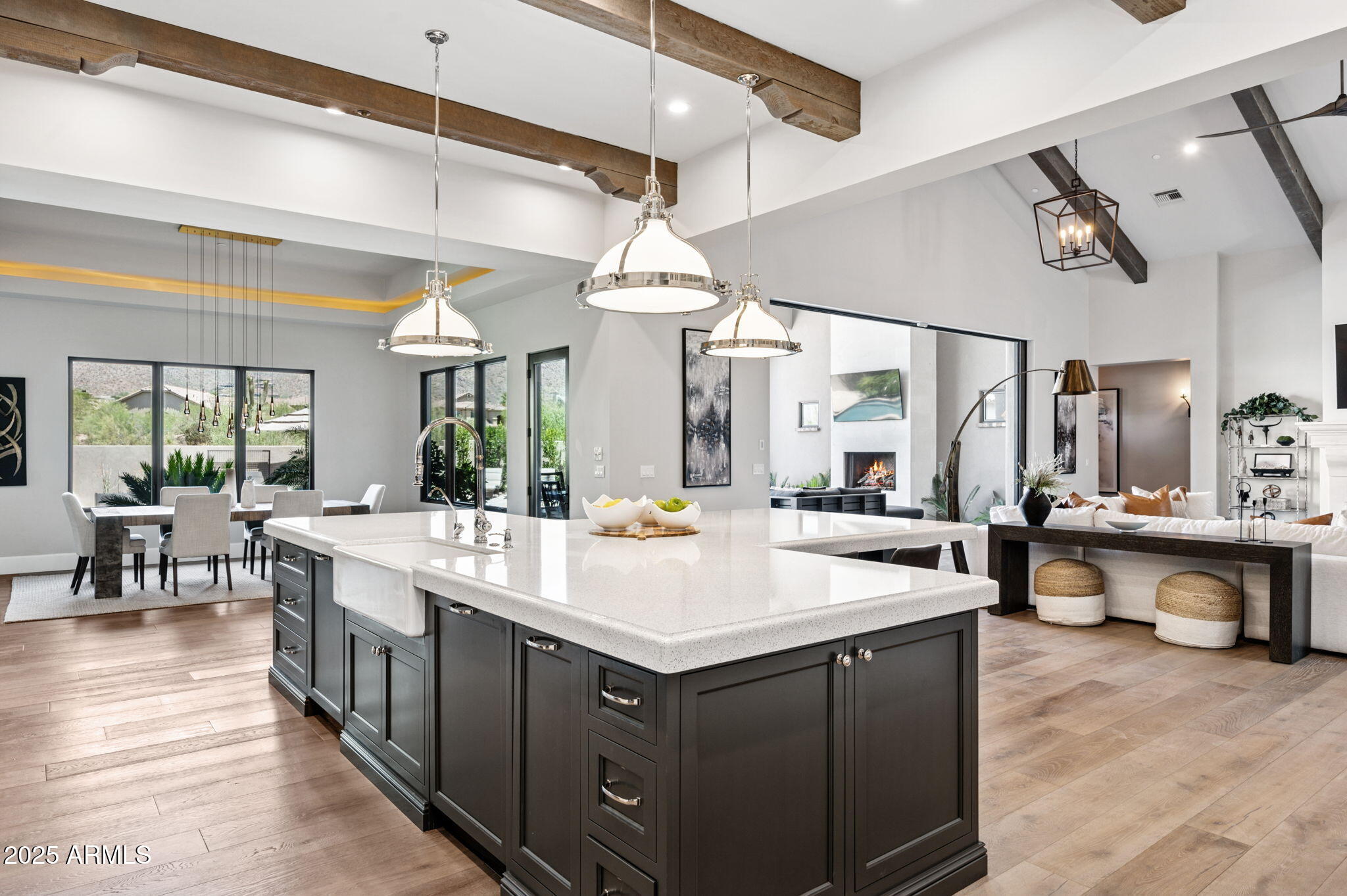 SIERRA HILLS - Residential