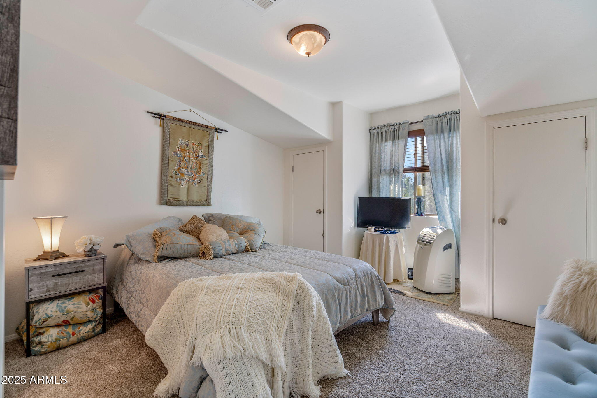 STARLIGHT RIDGE ESTATES TOWNHOUSES UNIT 1 - Residential