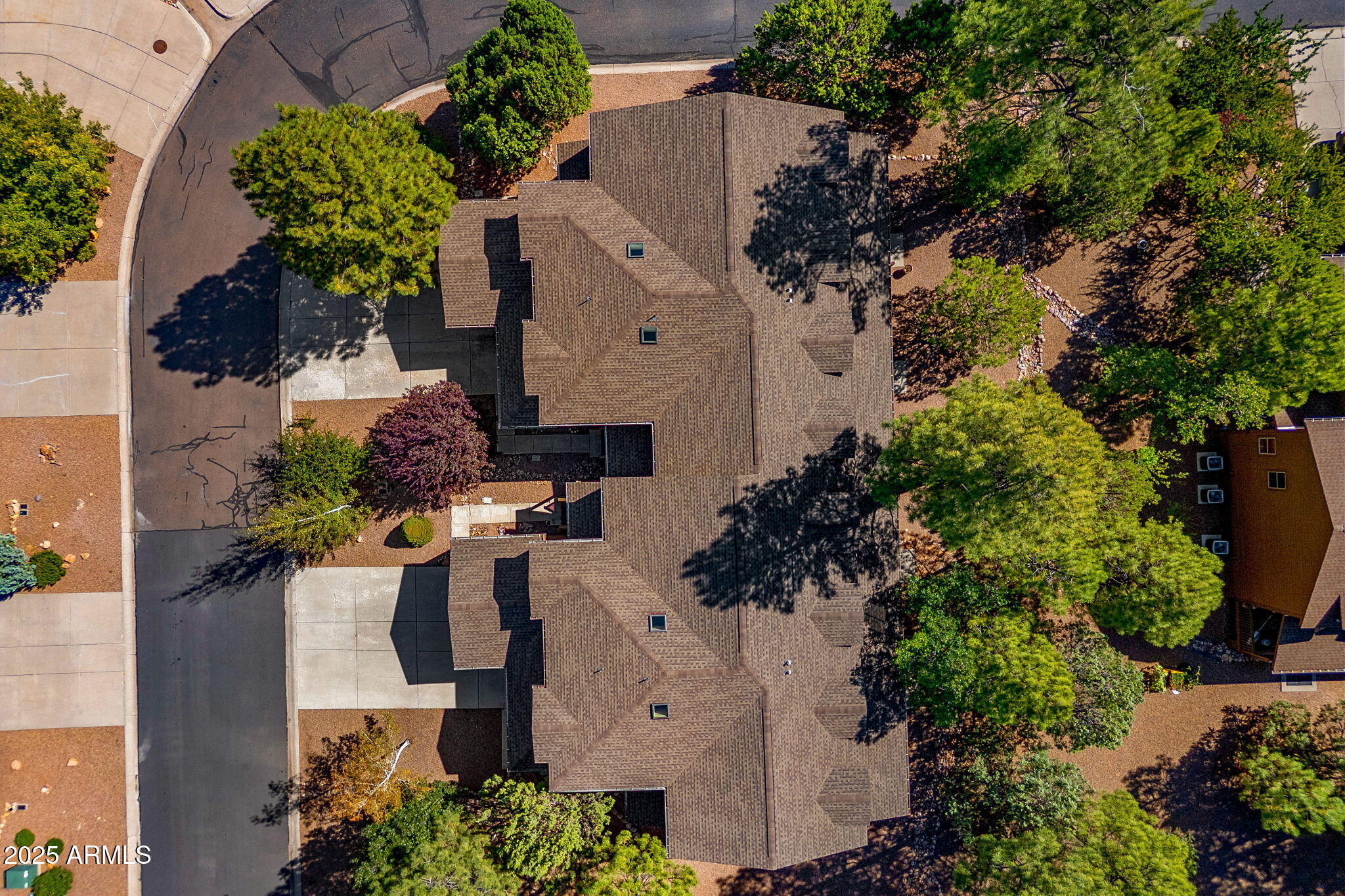 STARLIGHT RIDGE ESTATES TOWNHOUSES UNIT 1 - Residential