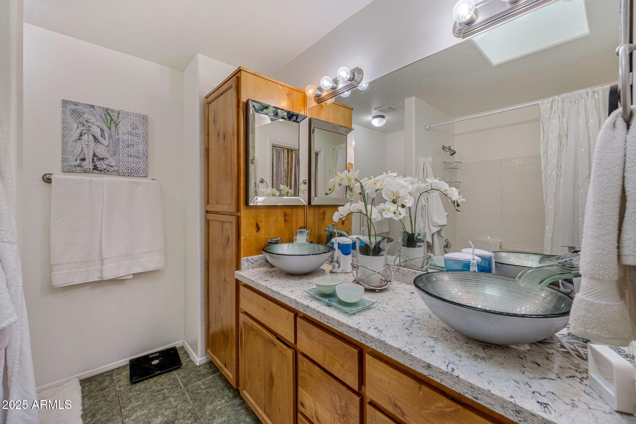 STARLIGHT RIDGE ESTATES TOWNHOUSES UNIT 1 - Residential