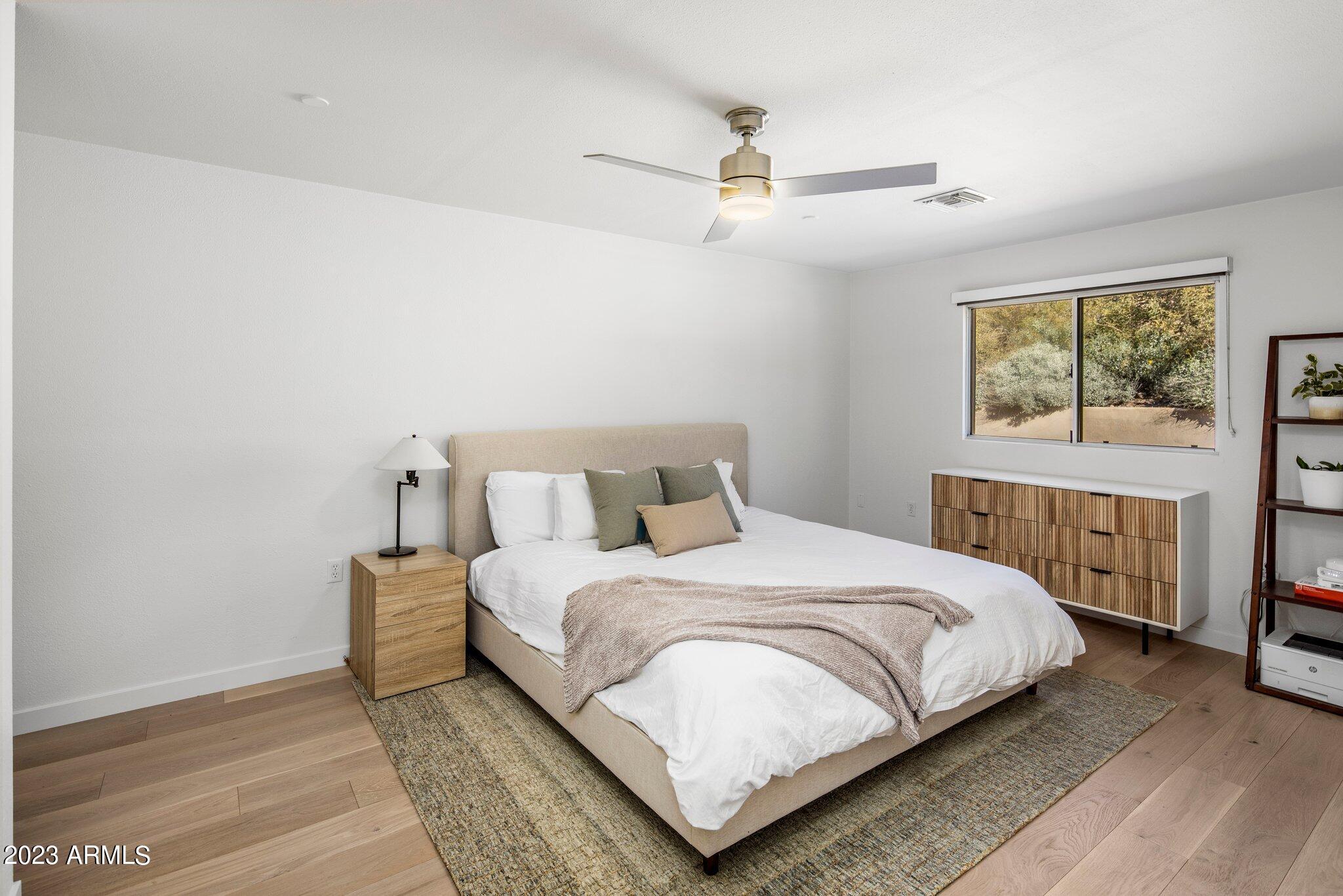 CAMELBACK FOOTHILLS - Residential