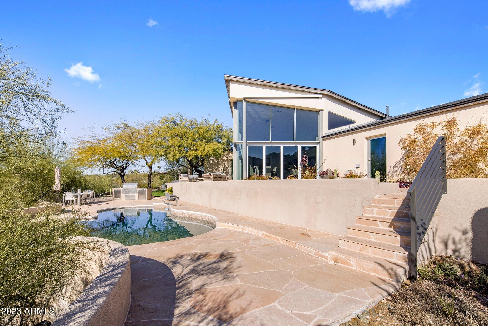CAMELBACK FOOTHILLS - Residential
