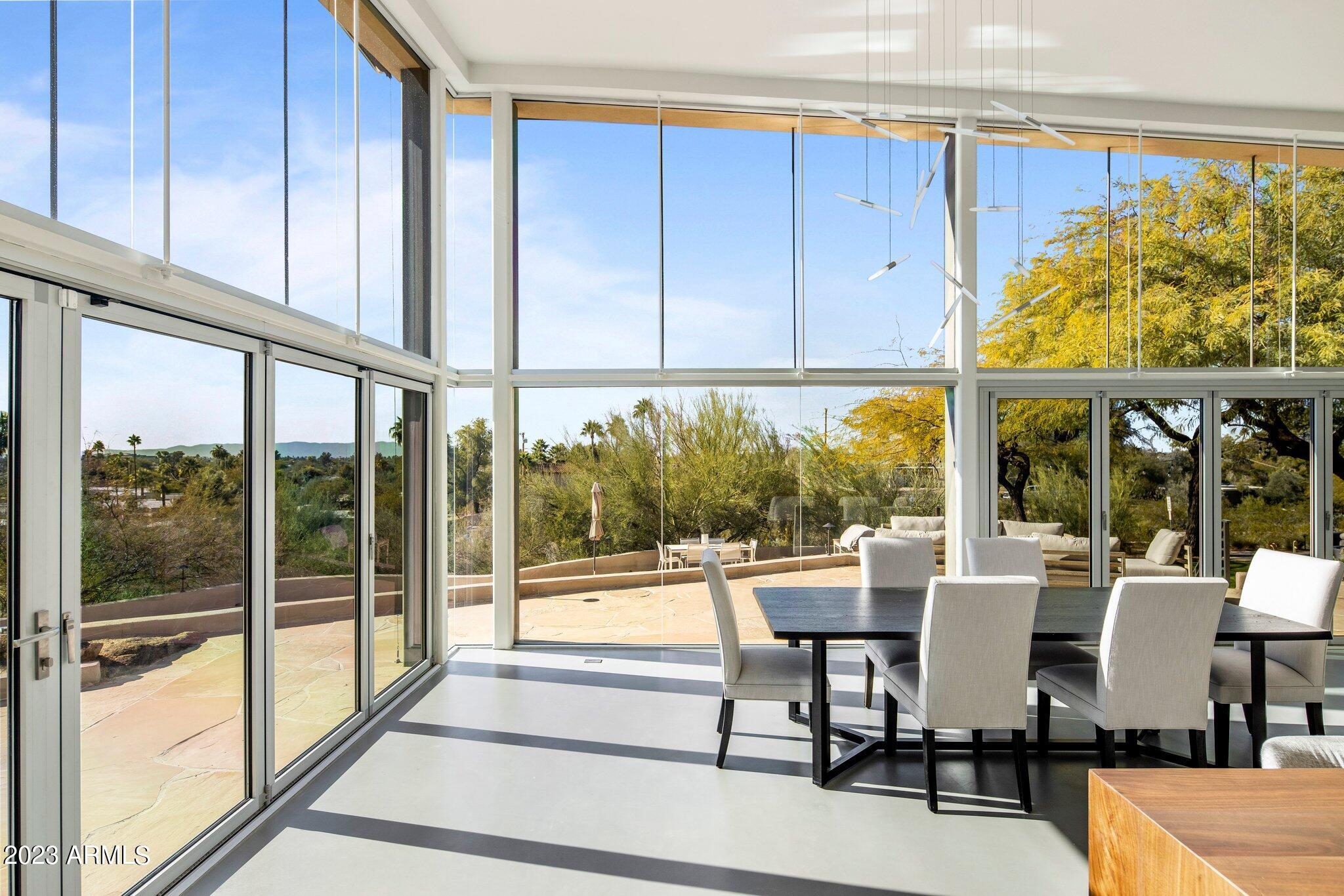 CAMELBACK FOOTHILLS - Residential