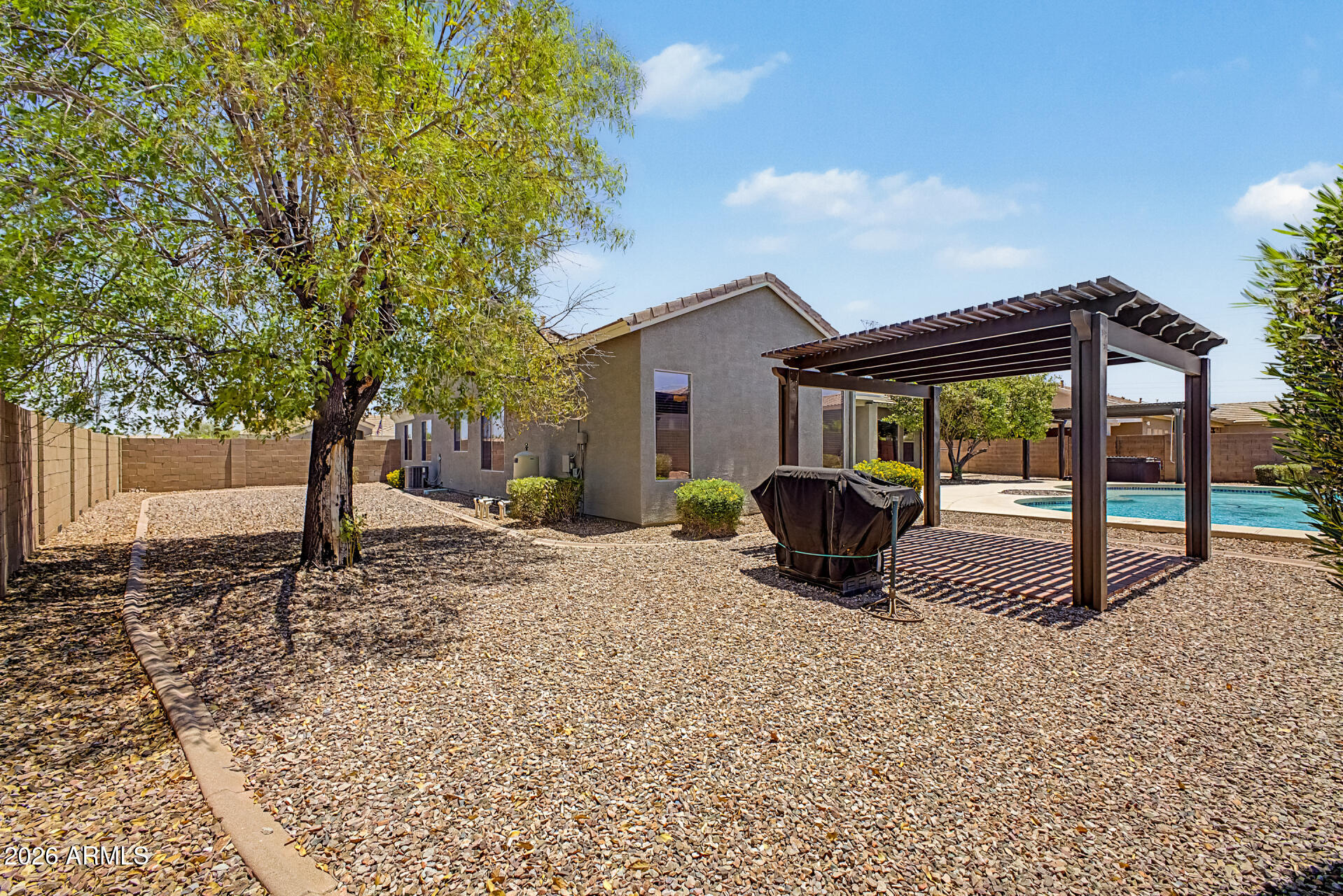 STETSON COURT - Residential