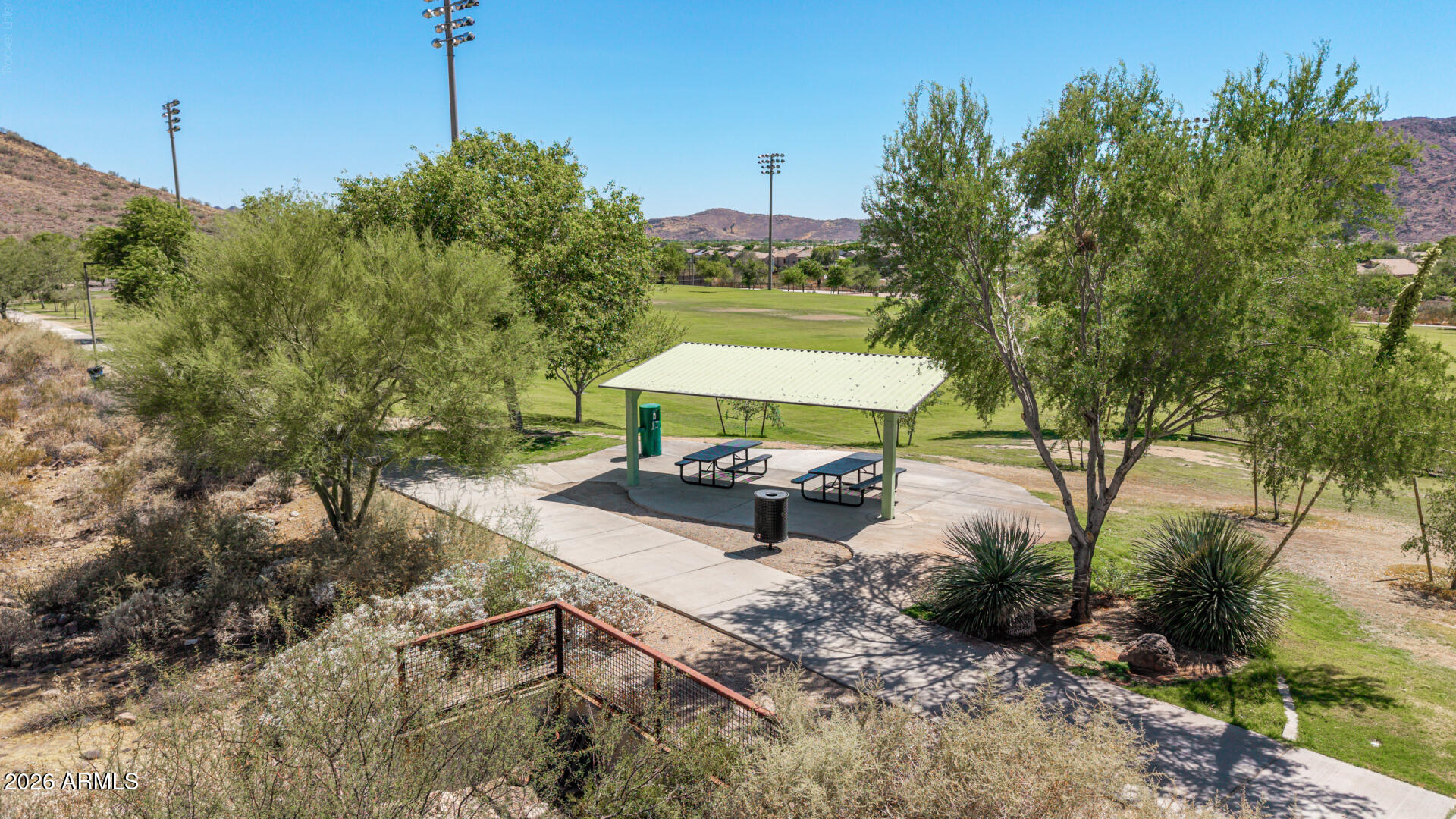 STETSON COURT - Residential