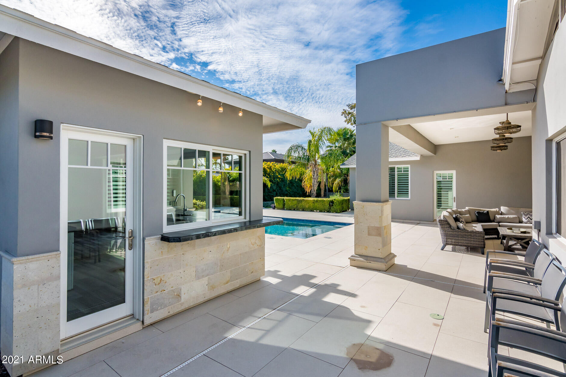 ARCADIA MANORS - Residential