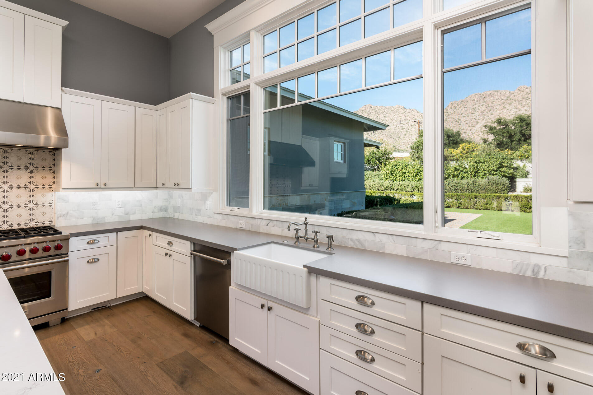ARCADIA MANORS - Residential