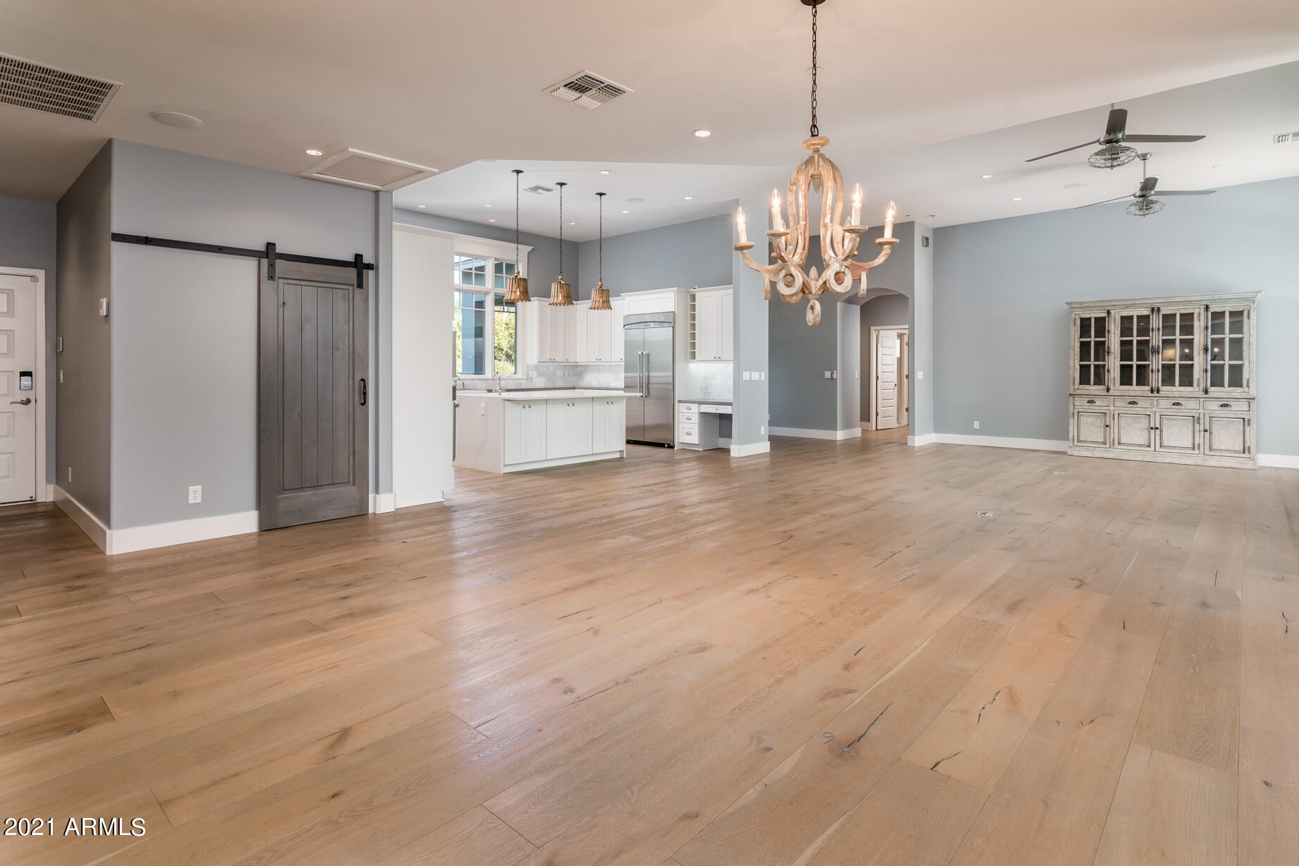 ARCADIA MANORS - Residential
