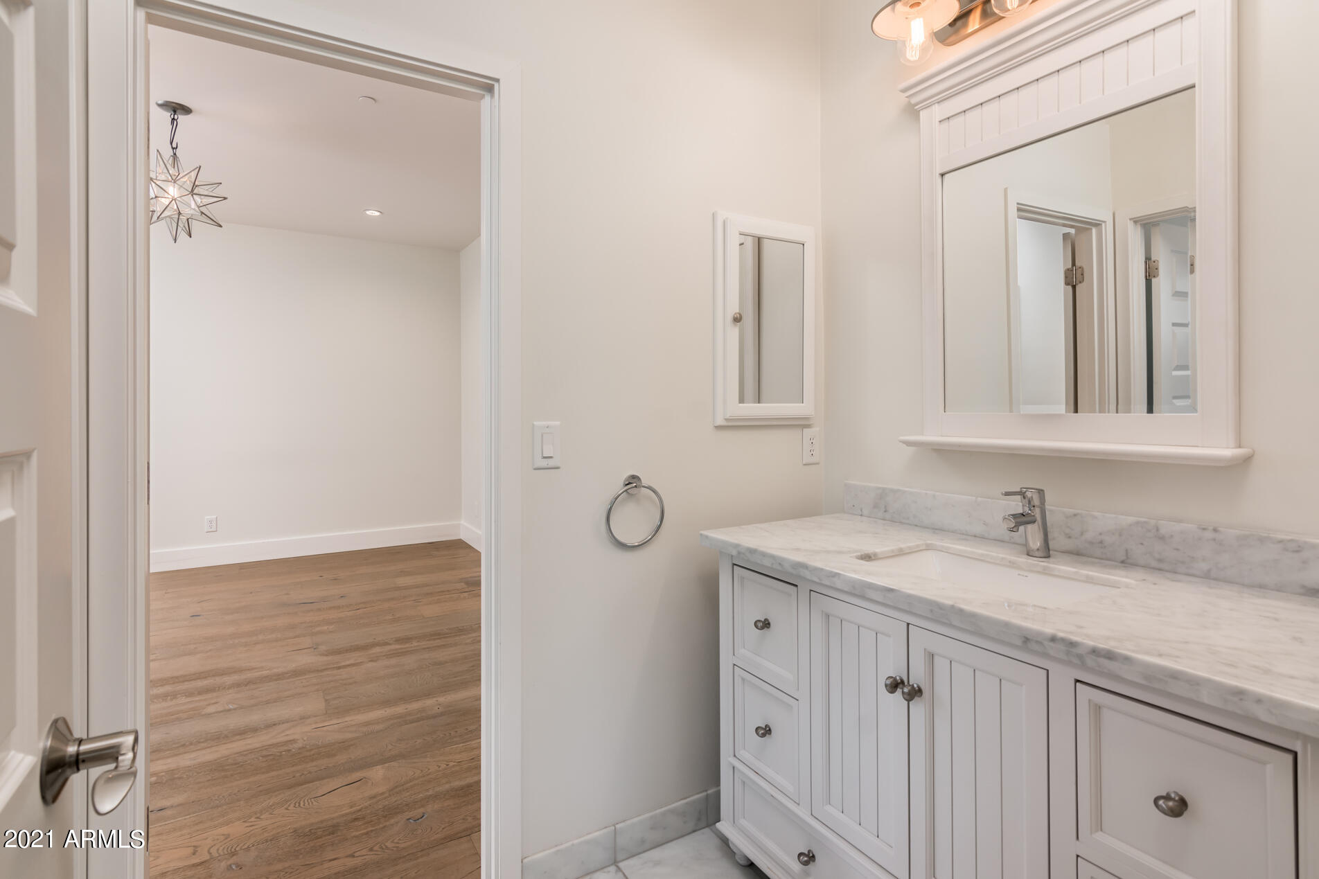 ARCADIA MANORS - Residential
