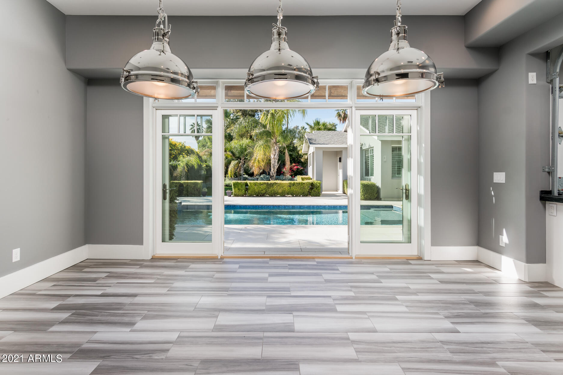 ARCADIA MANORS - Residential