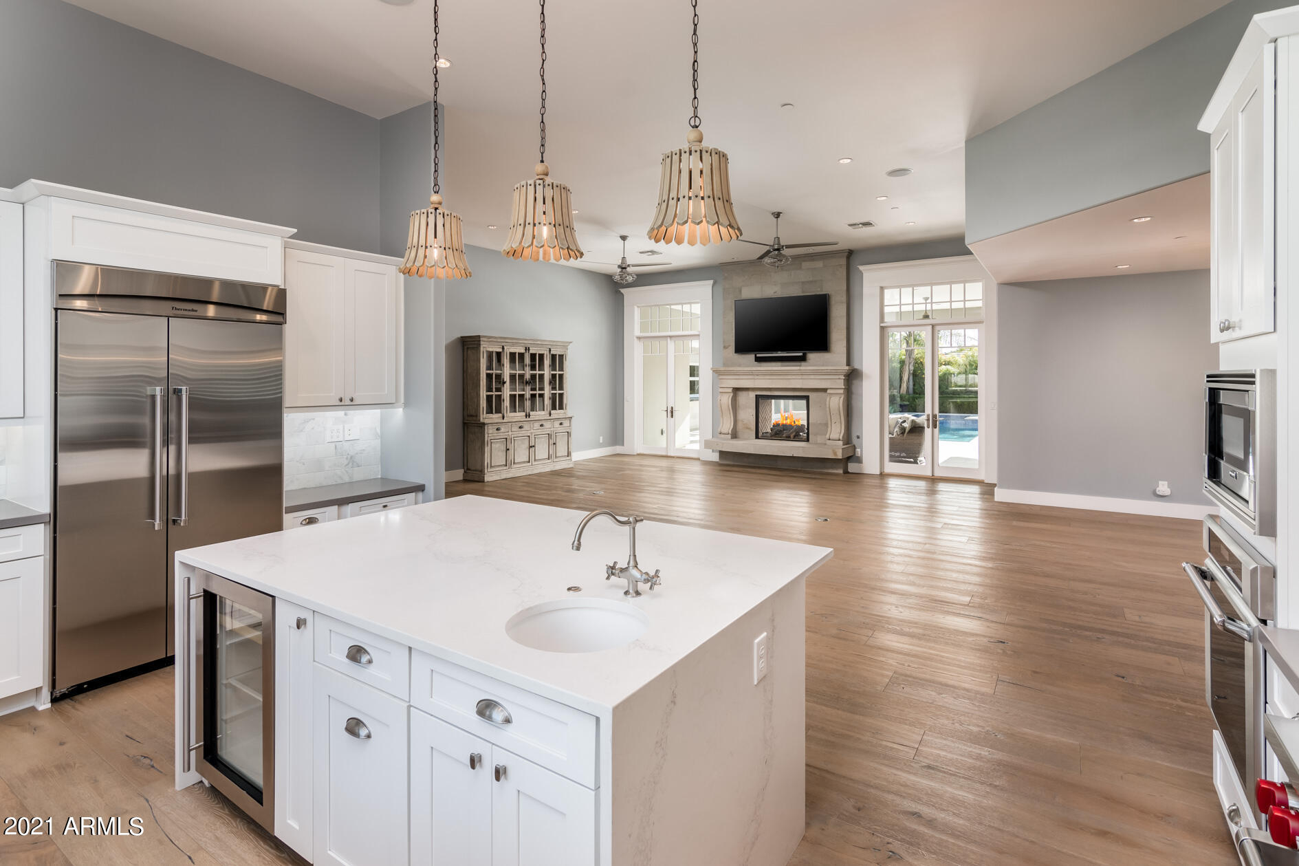 ARCADIA MANORS - Residential