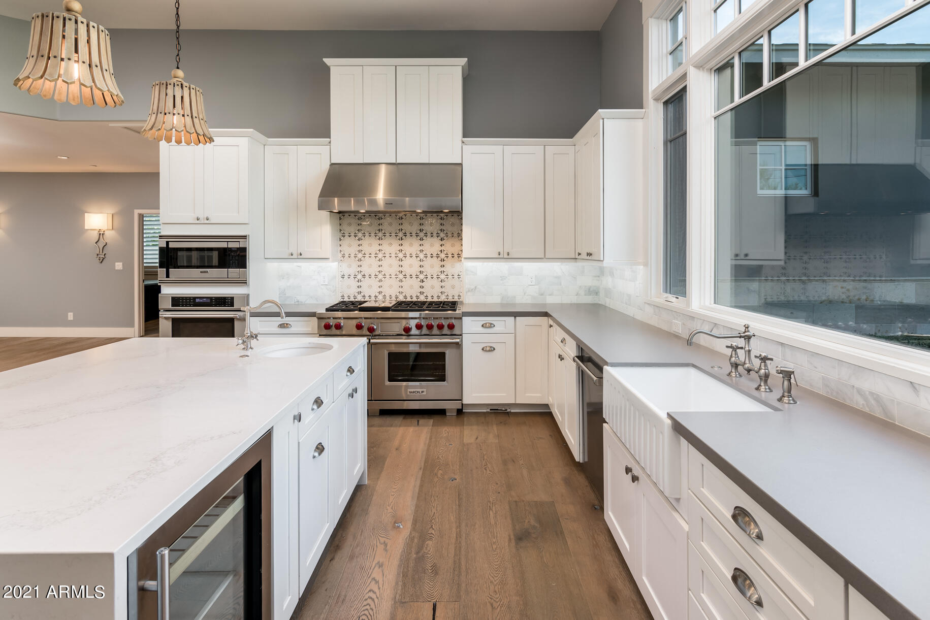 ARCADIA MANORS - Residential