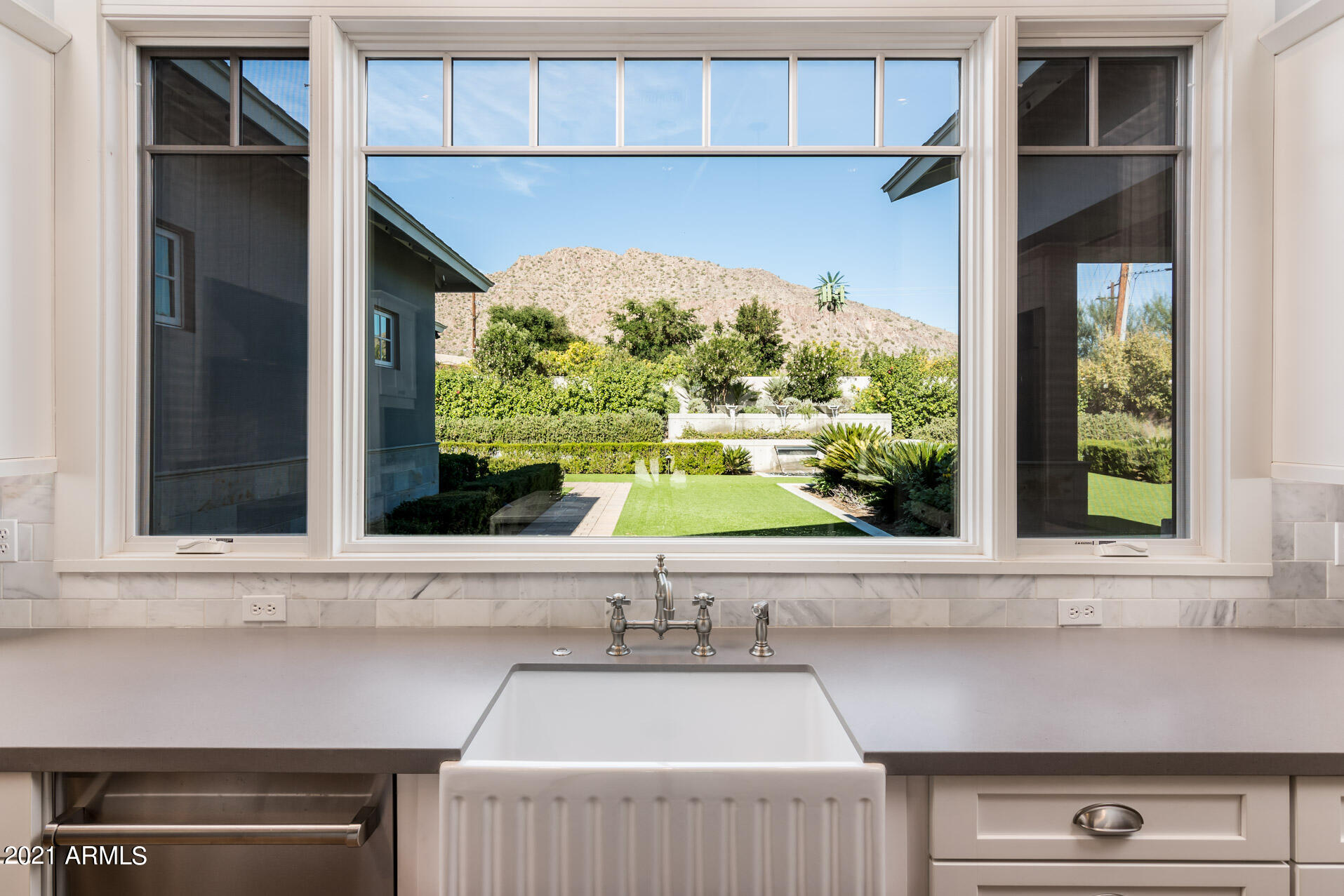 ARCADIA MANORS - Residential