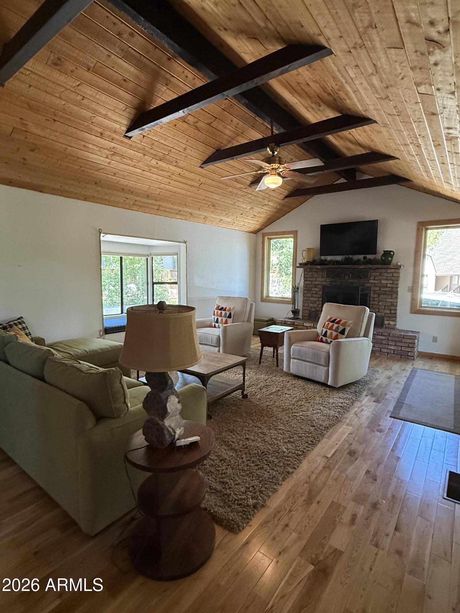 PINEWOOD 3 - Residential