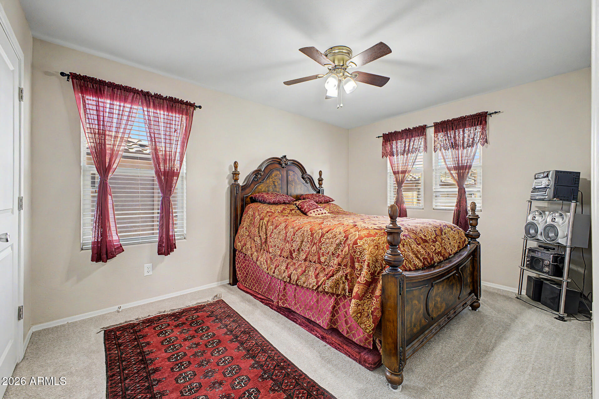 DAHLIA POINTE - Residential