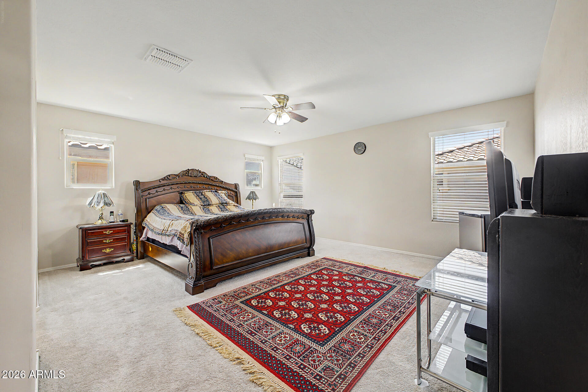 DAHLIA POINTE - Residential