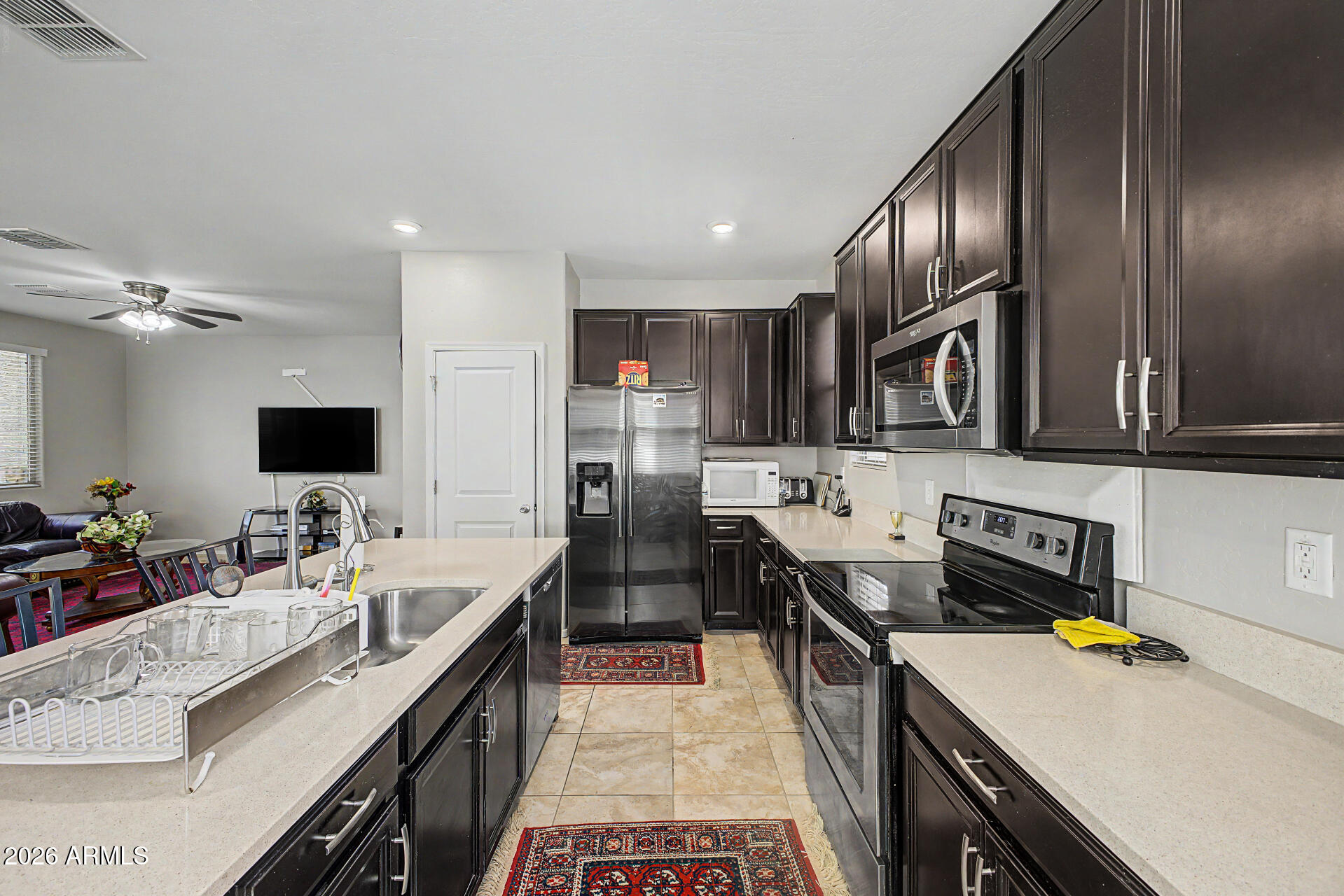 DAHLIA POINTE - Residential