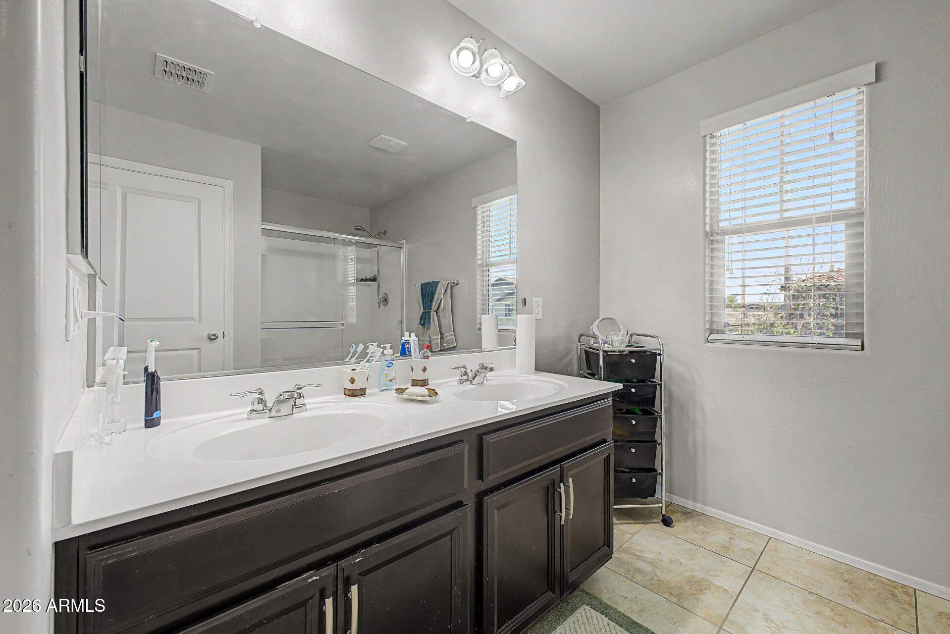 DAHLIA POINTE - Residential