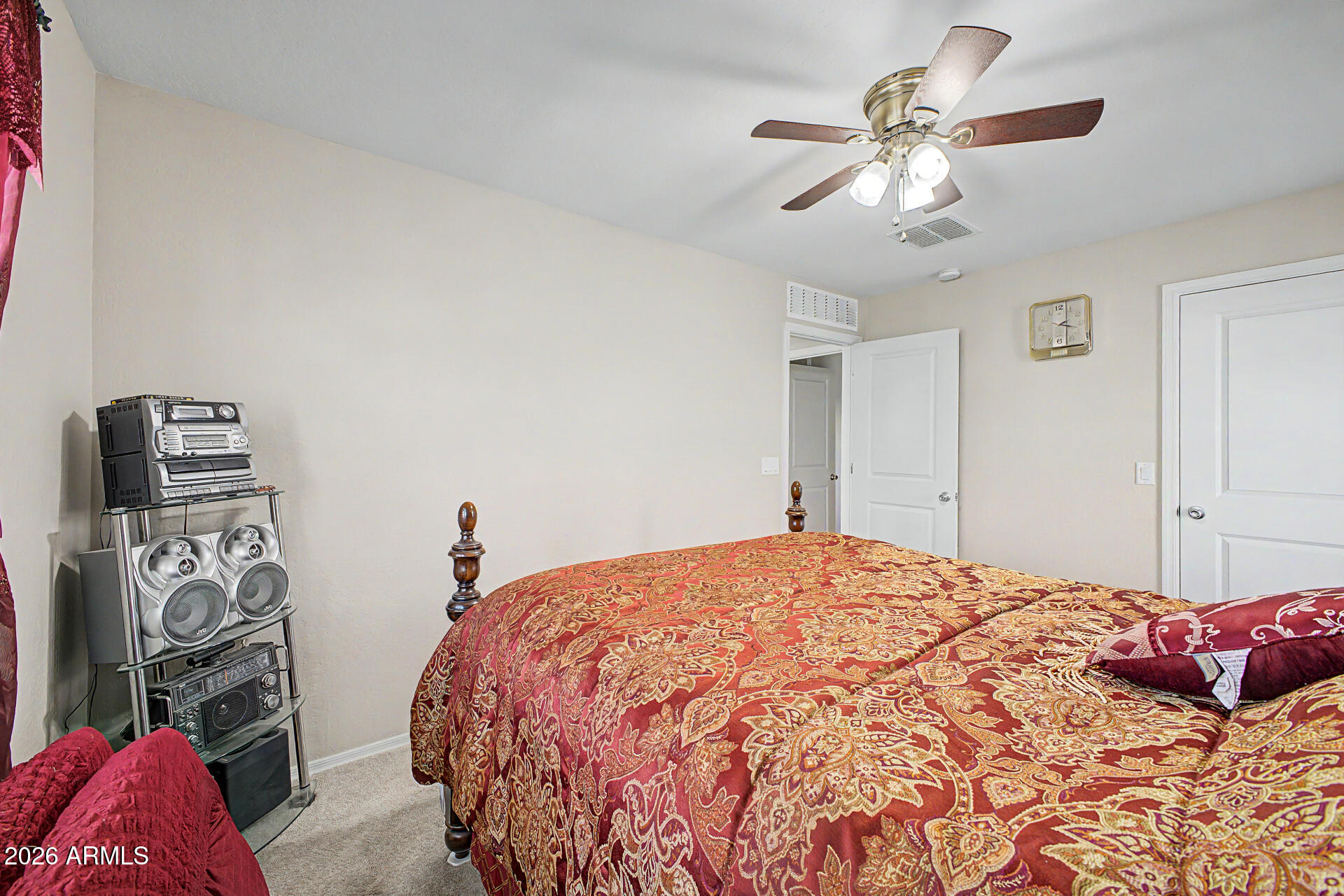 DAHLIA POINTE - Residential