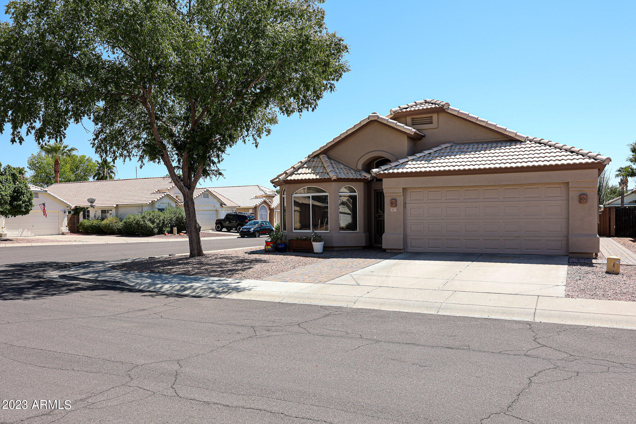 MOONLIGHT GLEN - Residential