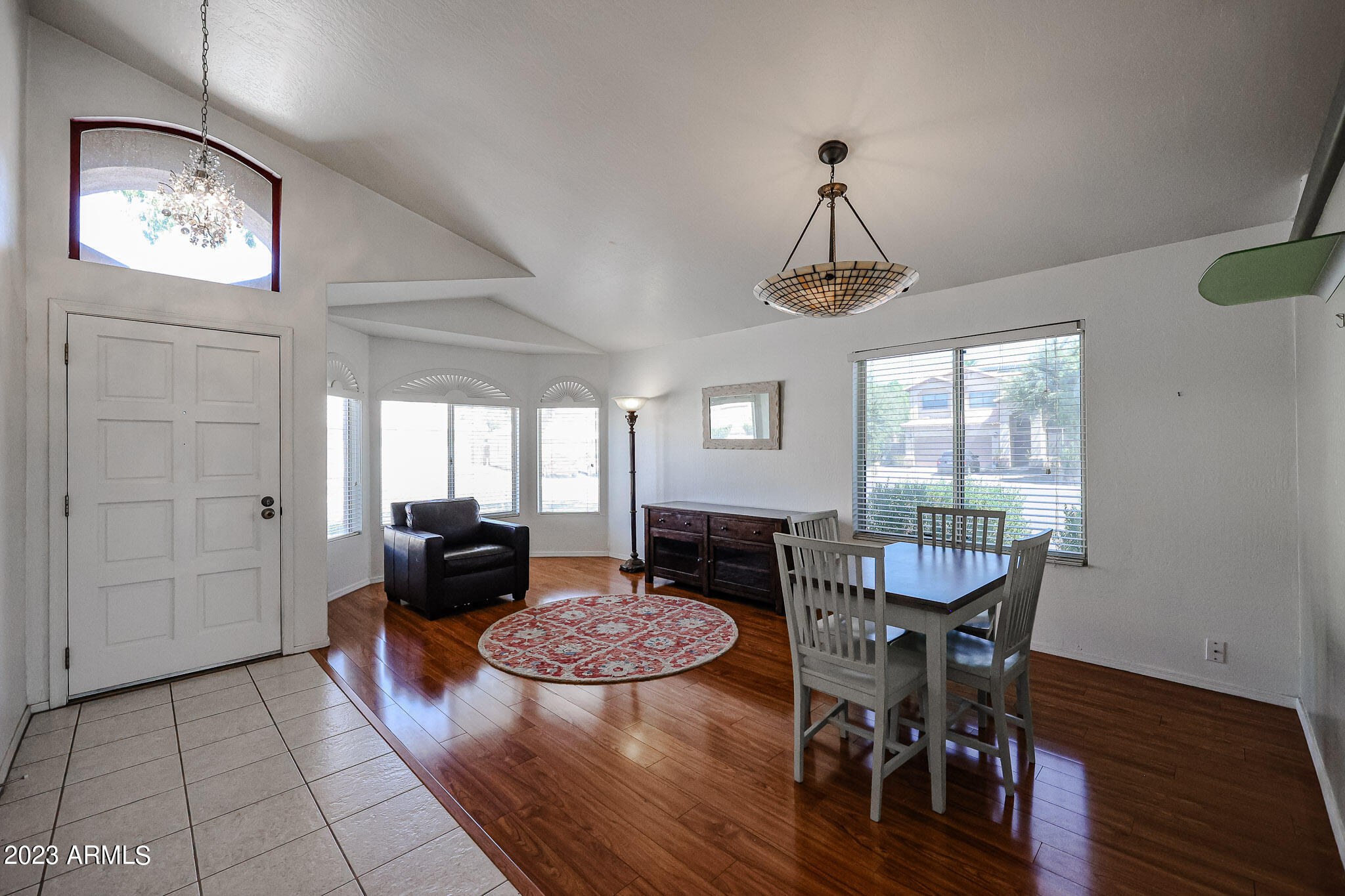 MOONLIGHT GLEN - Residential